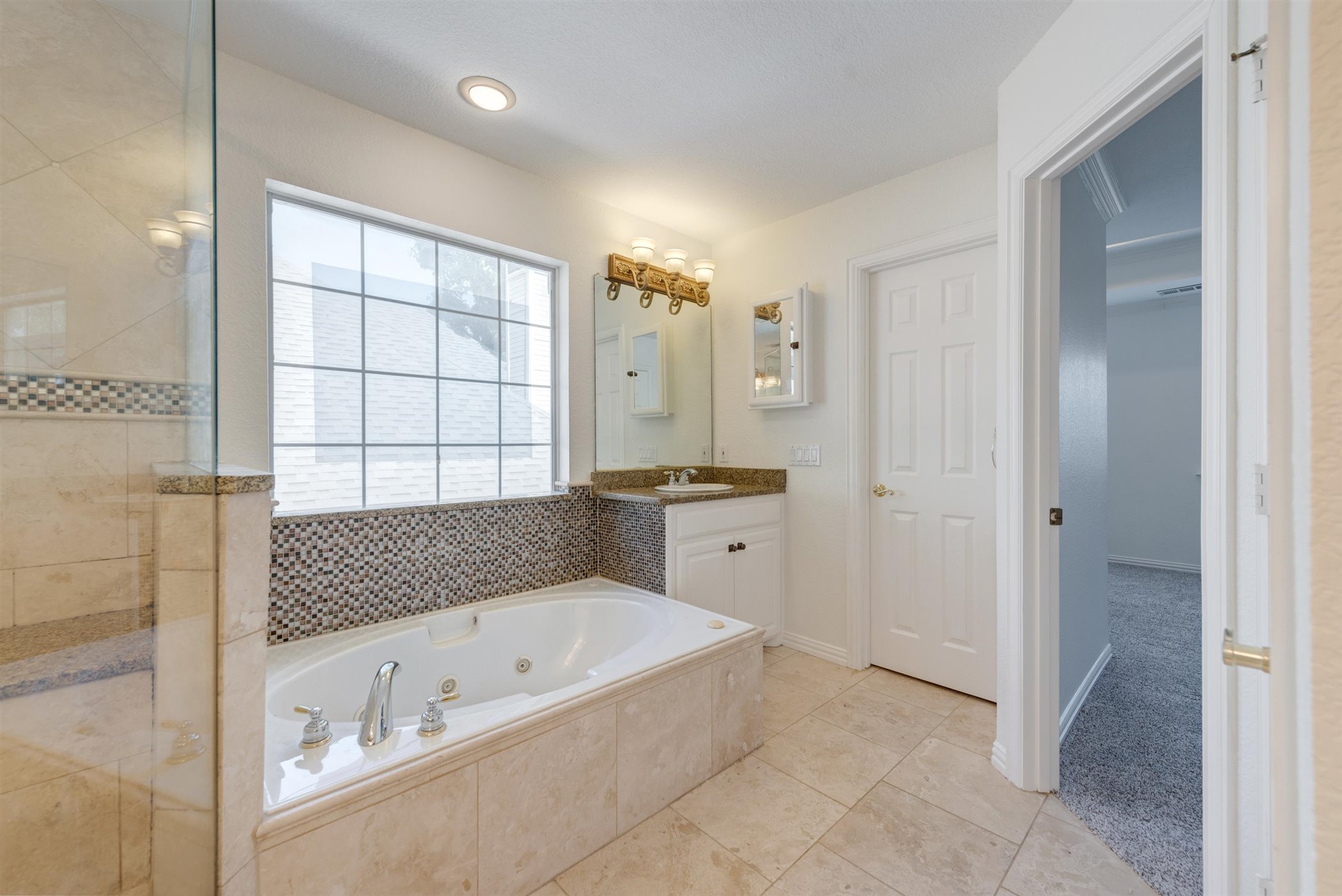 1404 Clearwater Court Grapevine TX 76051