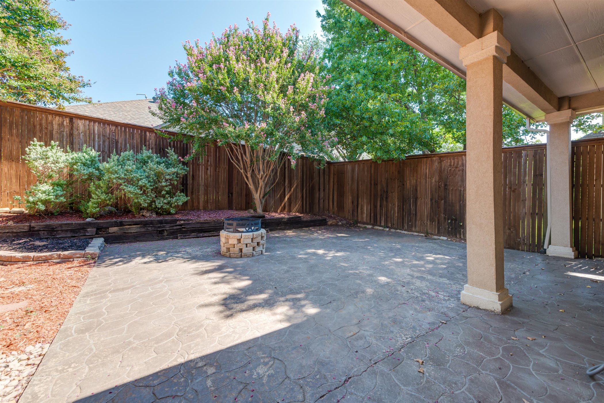 1404 Clearwater Court Grapevine TX 76051