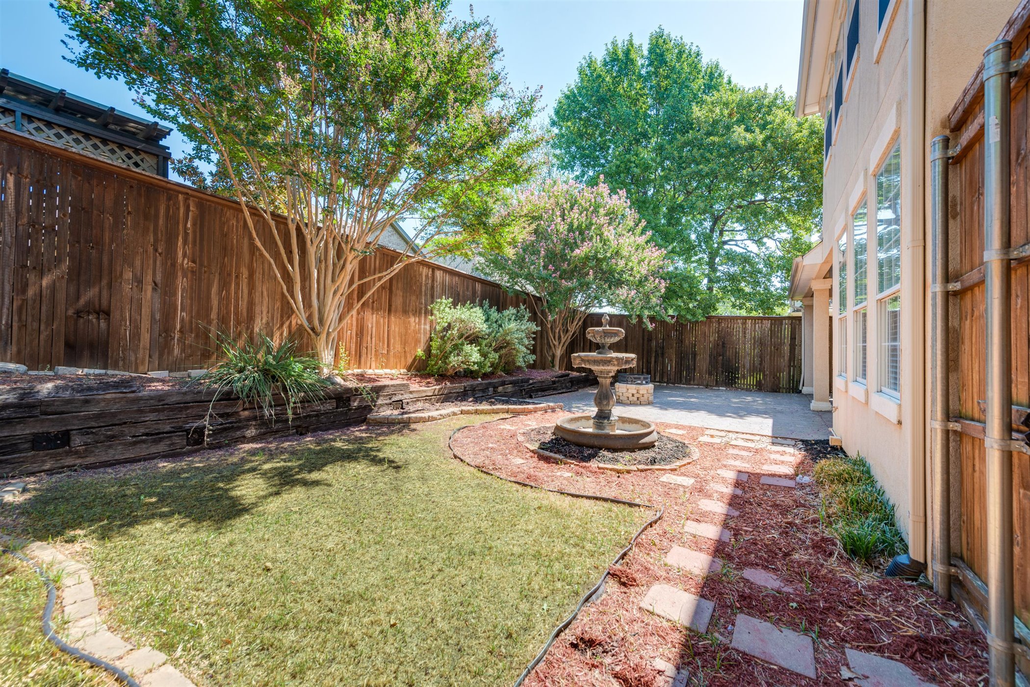 1404 Clearwater Court Grapevine TX 76051