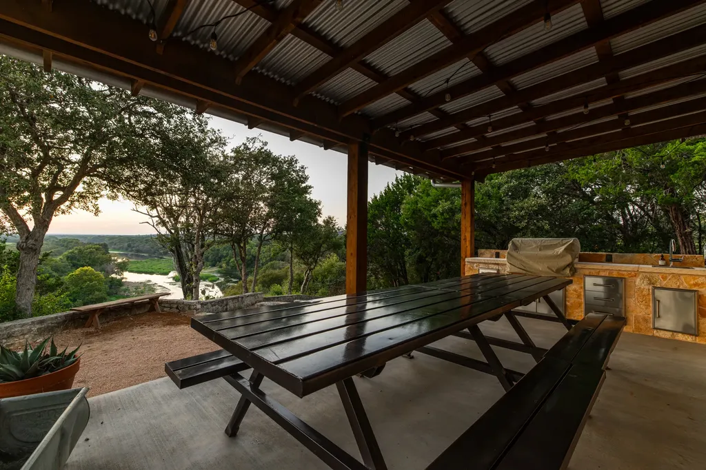 1100 Private Road 22004 Aquilla TX 76622