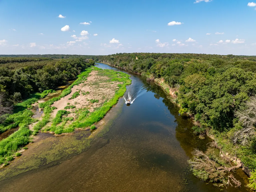 1100 Private Road 22004 Aquilla TX 76622