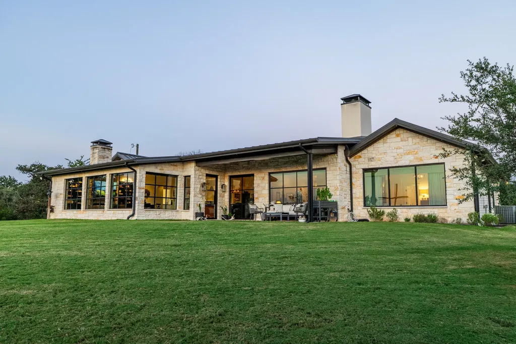 1100 Private Road 22004 Aquilla TX 76622