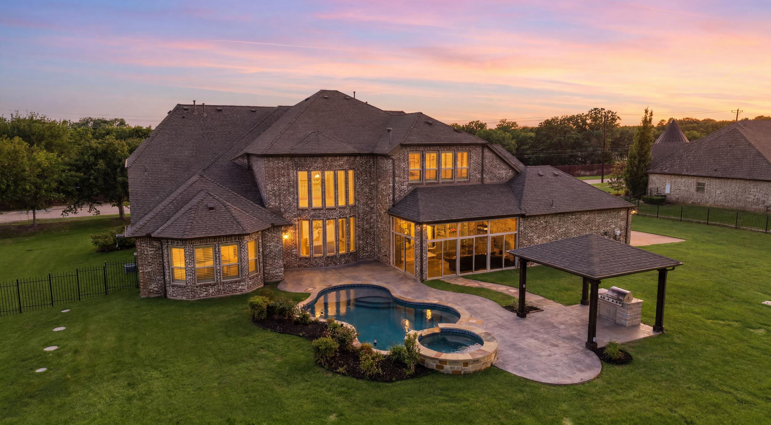 715 Simmons Road Double Oak TX 75077