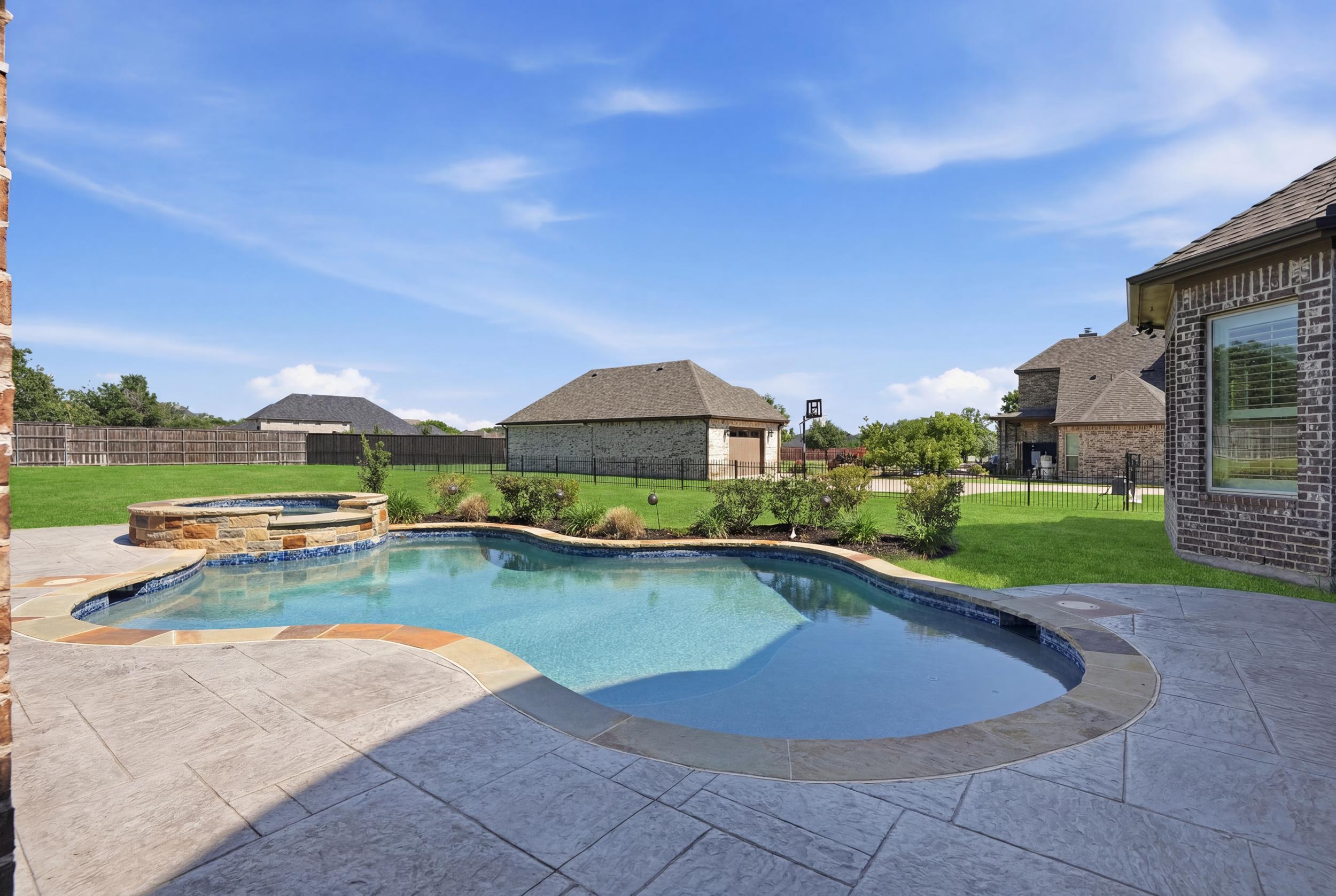 715 Simmons Road Double Oak TX 75077