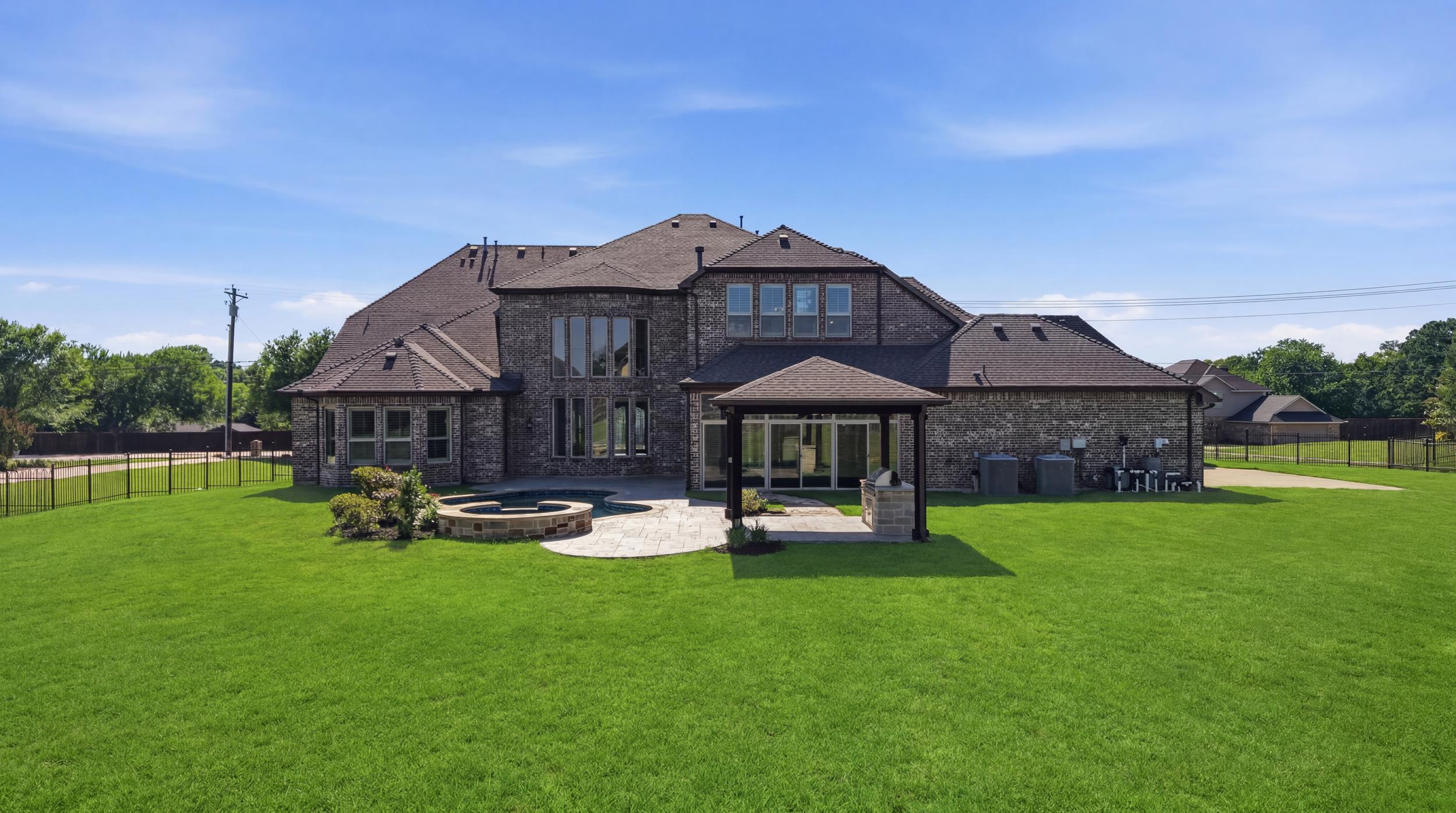 715 Simmons Road Double Oak TX 75077