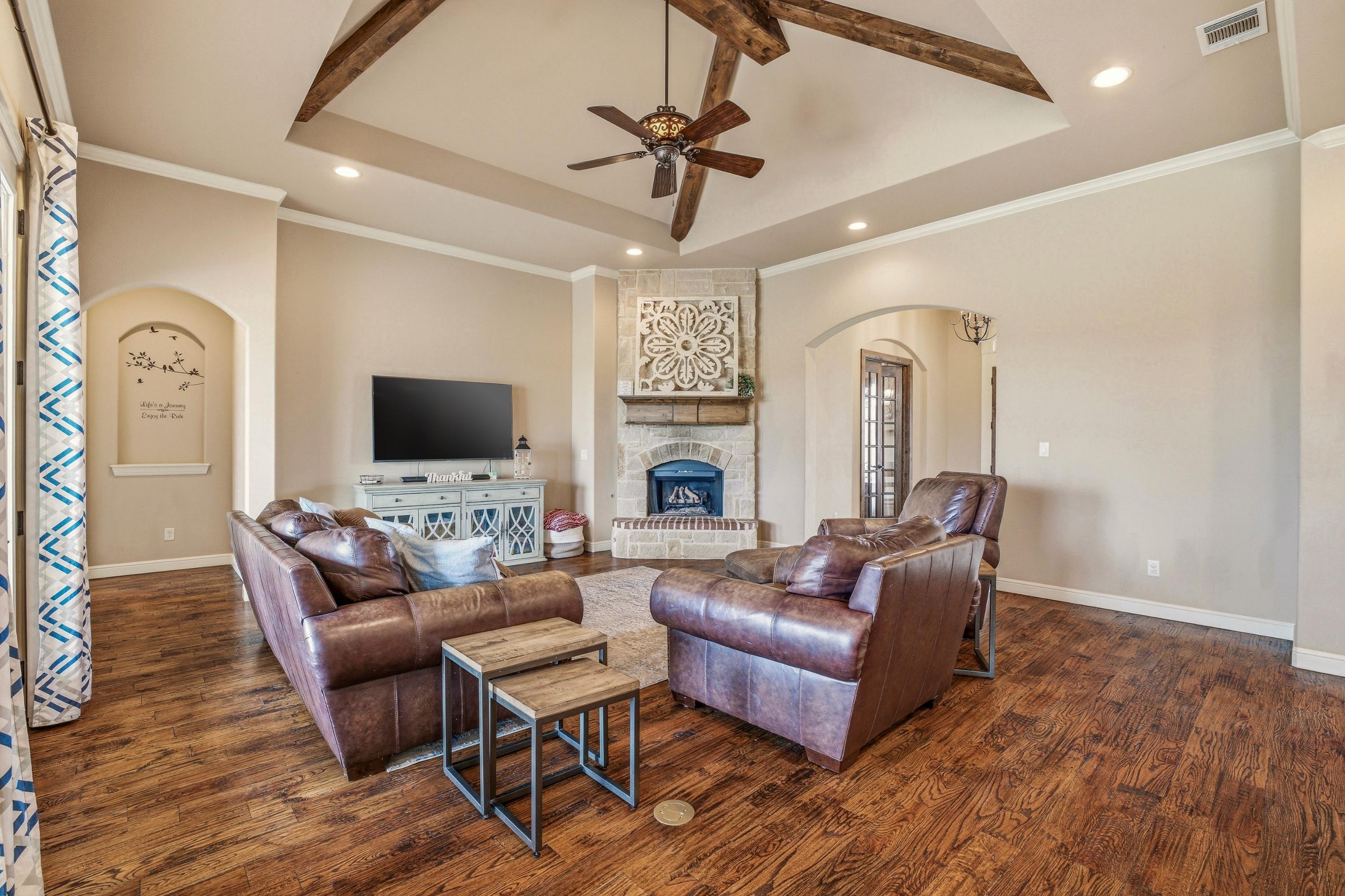 239 Bearclaw Circle Aledo TX 76008