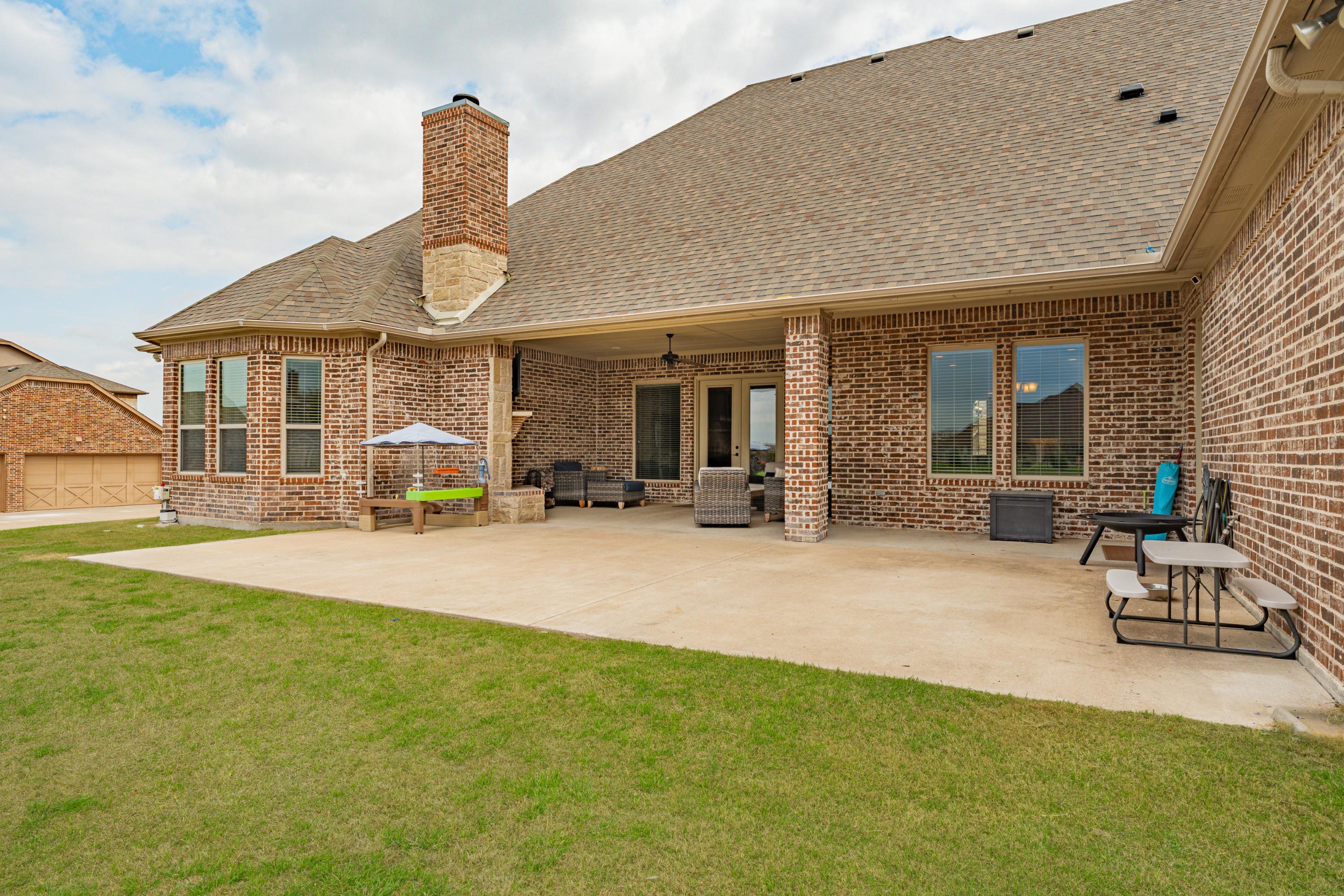 239 Bearclaw Circle Aledo TX 76008