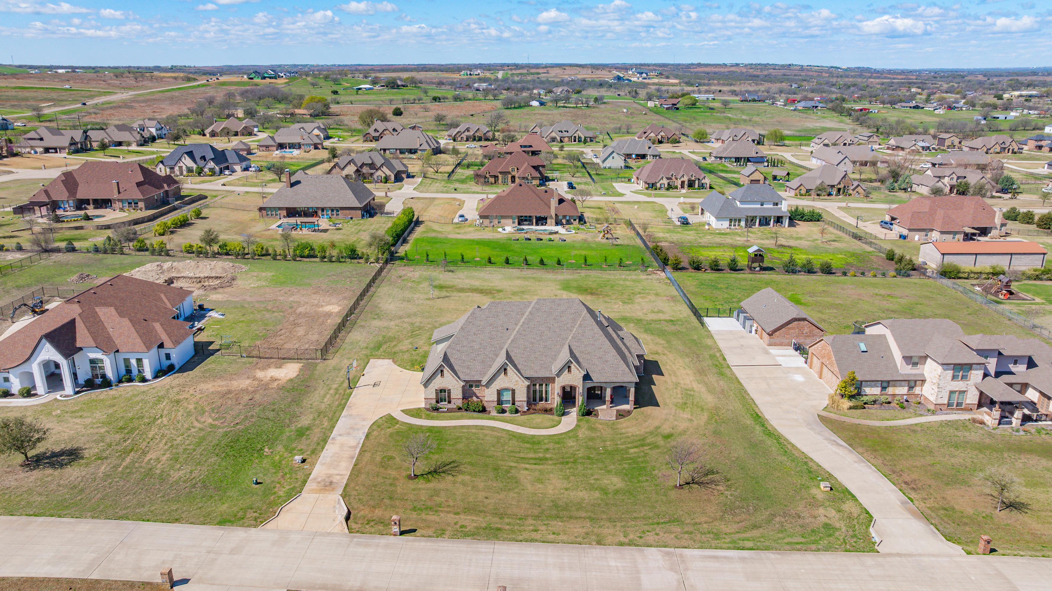 239 Bearclaw Circle Aledo TX 76008