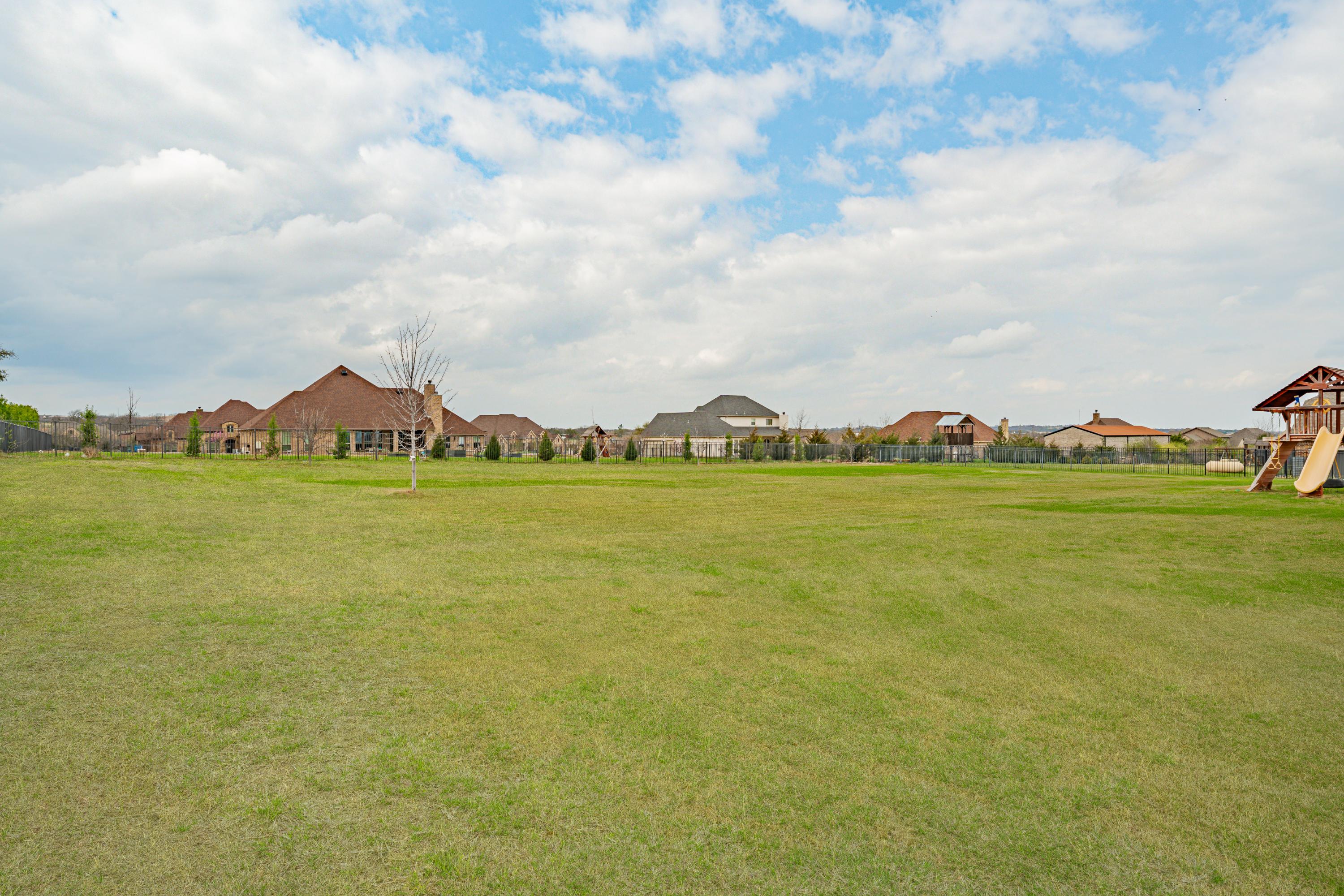 239 Bearclaw Circle Aledo TX 76008