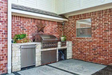 4710 Bobbitt Drive Dallas TX 75229