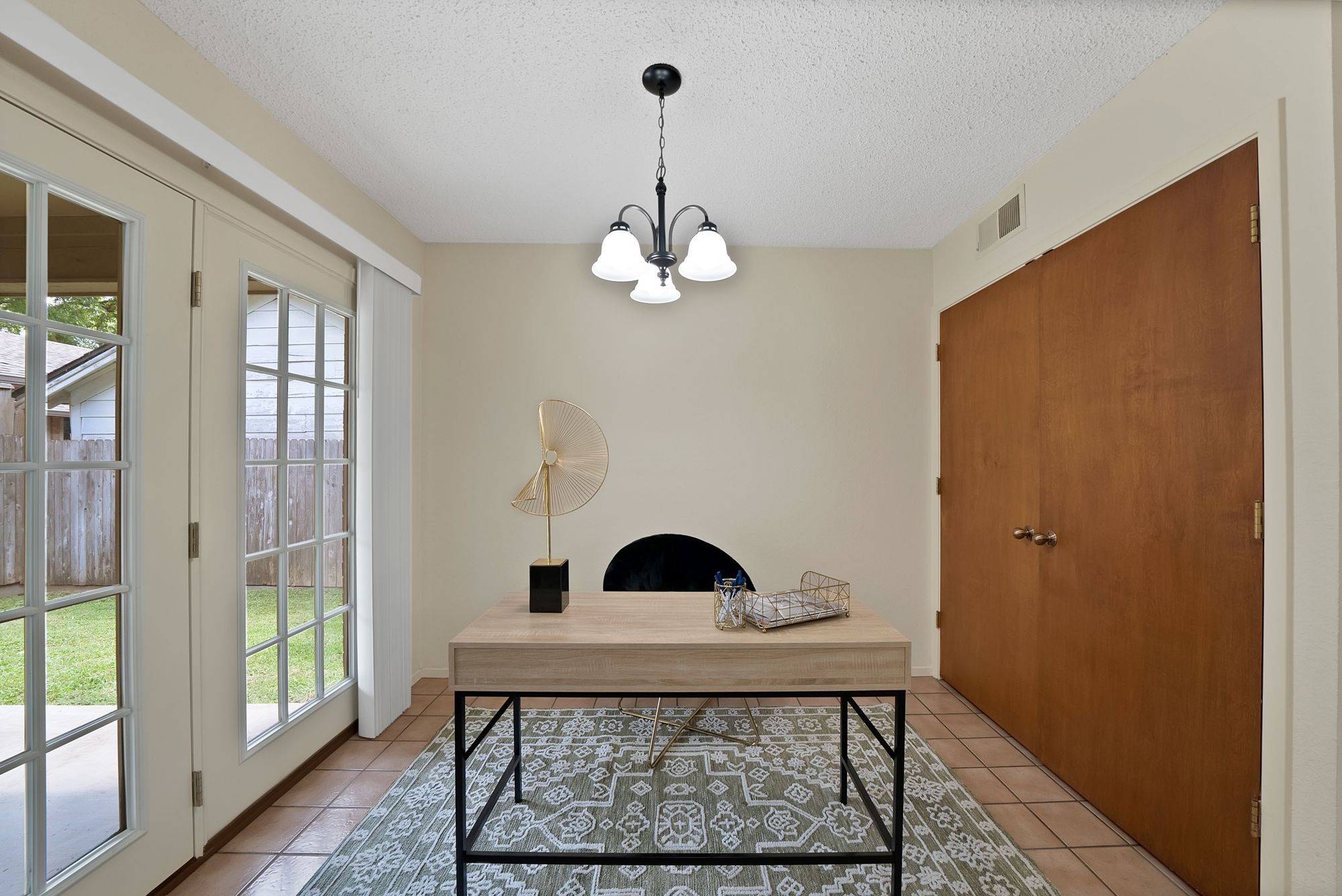 2415 Sanguinet Street Fort Worth TX 76107