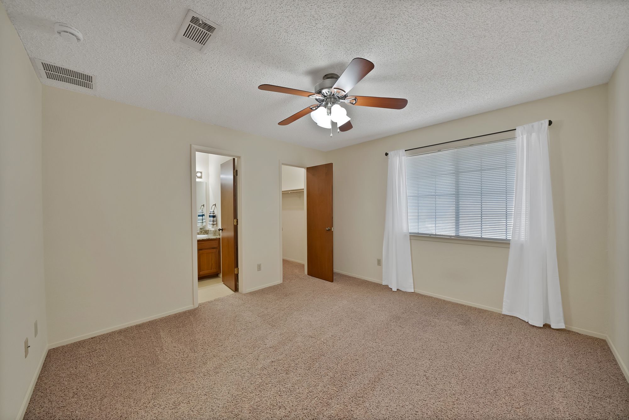 2415 Sanguinet Street Fort Worth TX 76107