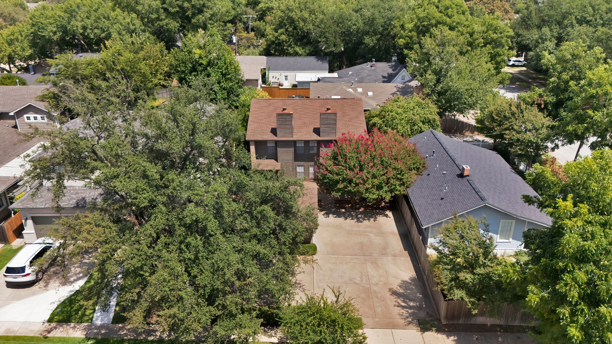 2415 Sanguinet Street Fort Worth TX 76107
