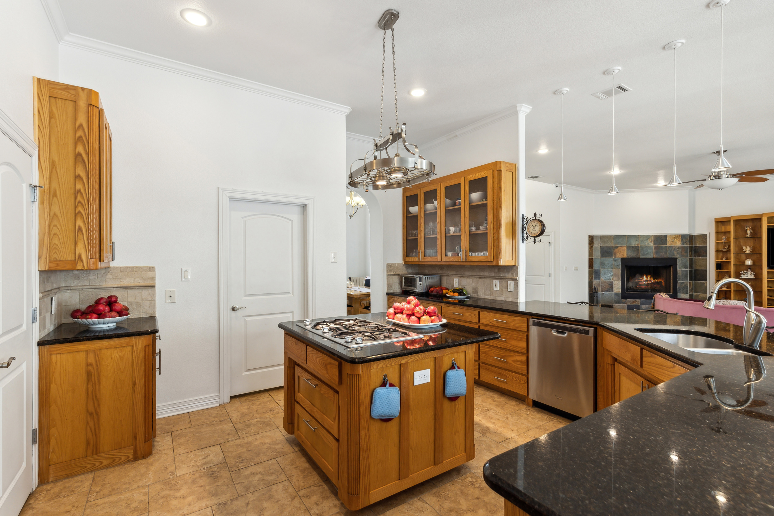 2109 Cooks Lane Fort Worth TX 76120