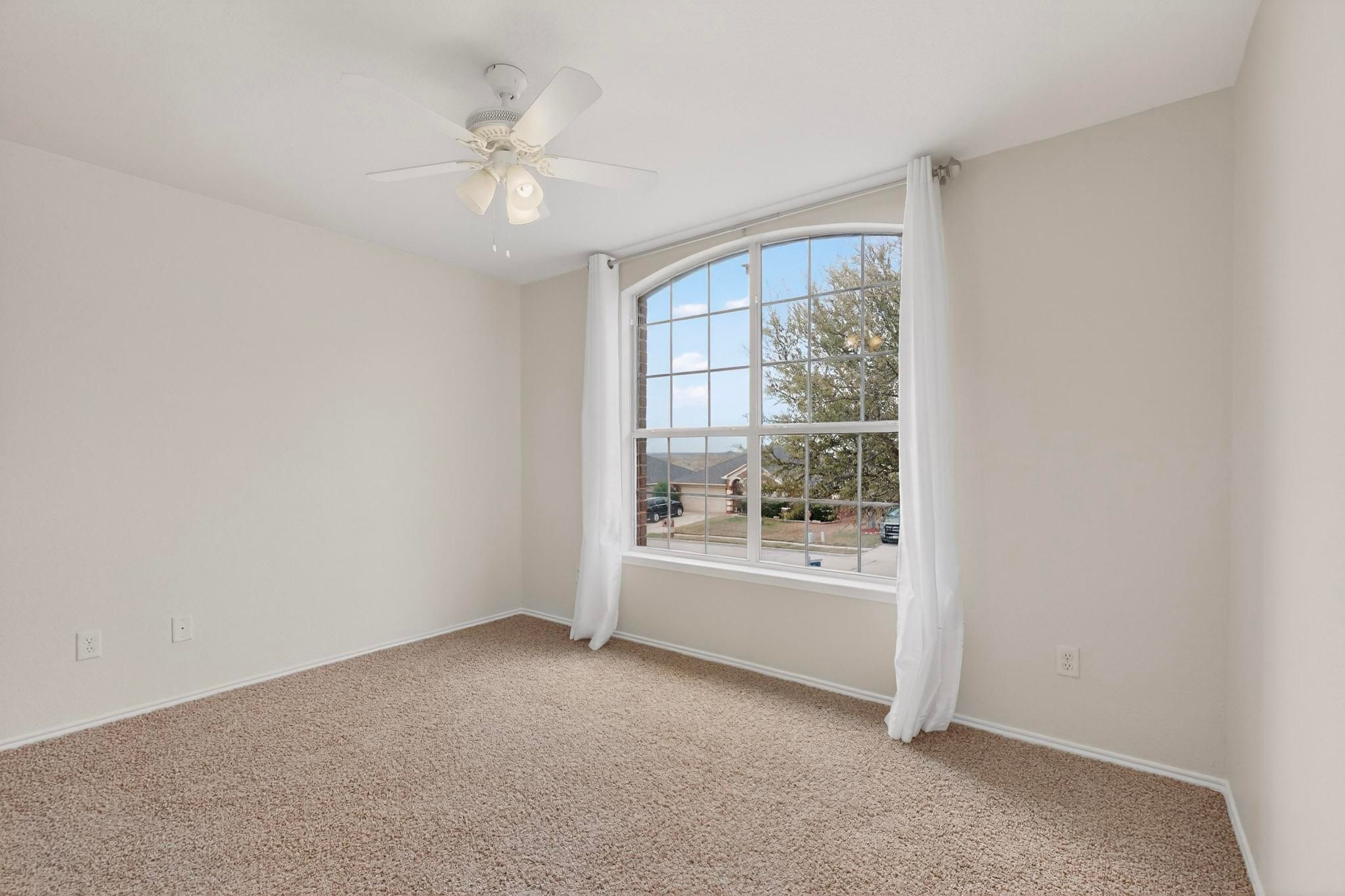 105 Canyon Court Waxahachie TX 75167