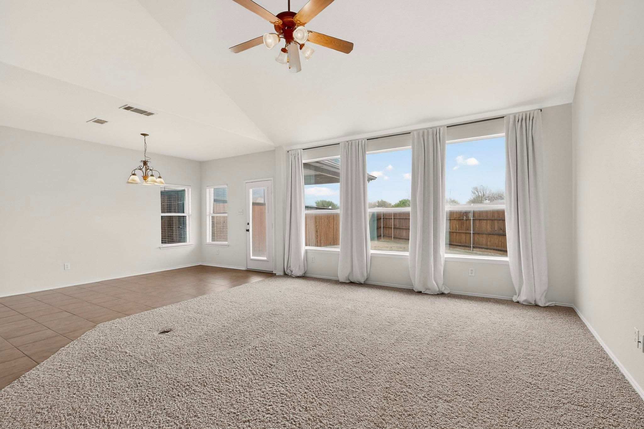 105 Canyon Court Waxahachie TX 75167