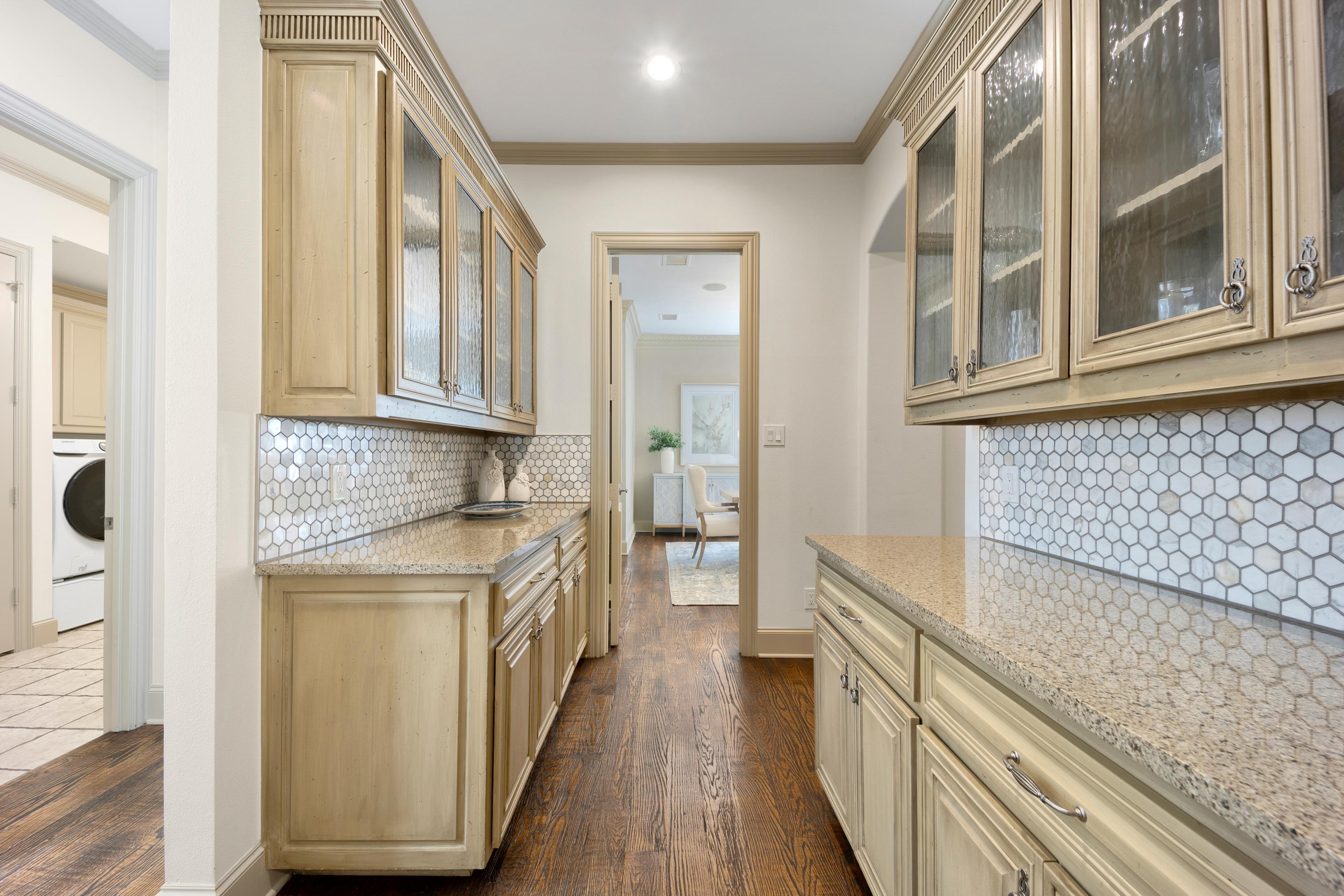 6615 Meadow Road Dallas TX 75230