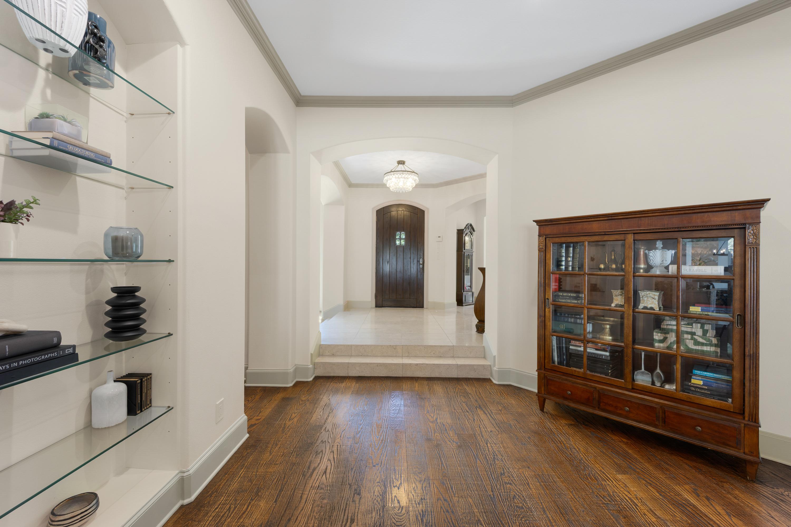 6615 Meadow Road Dallas TX 75230