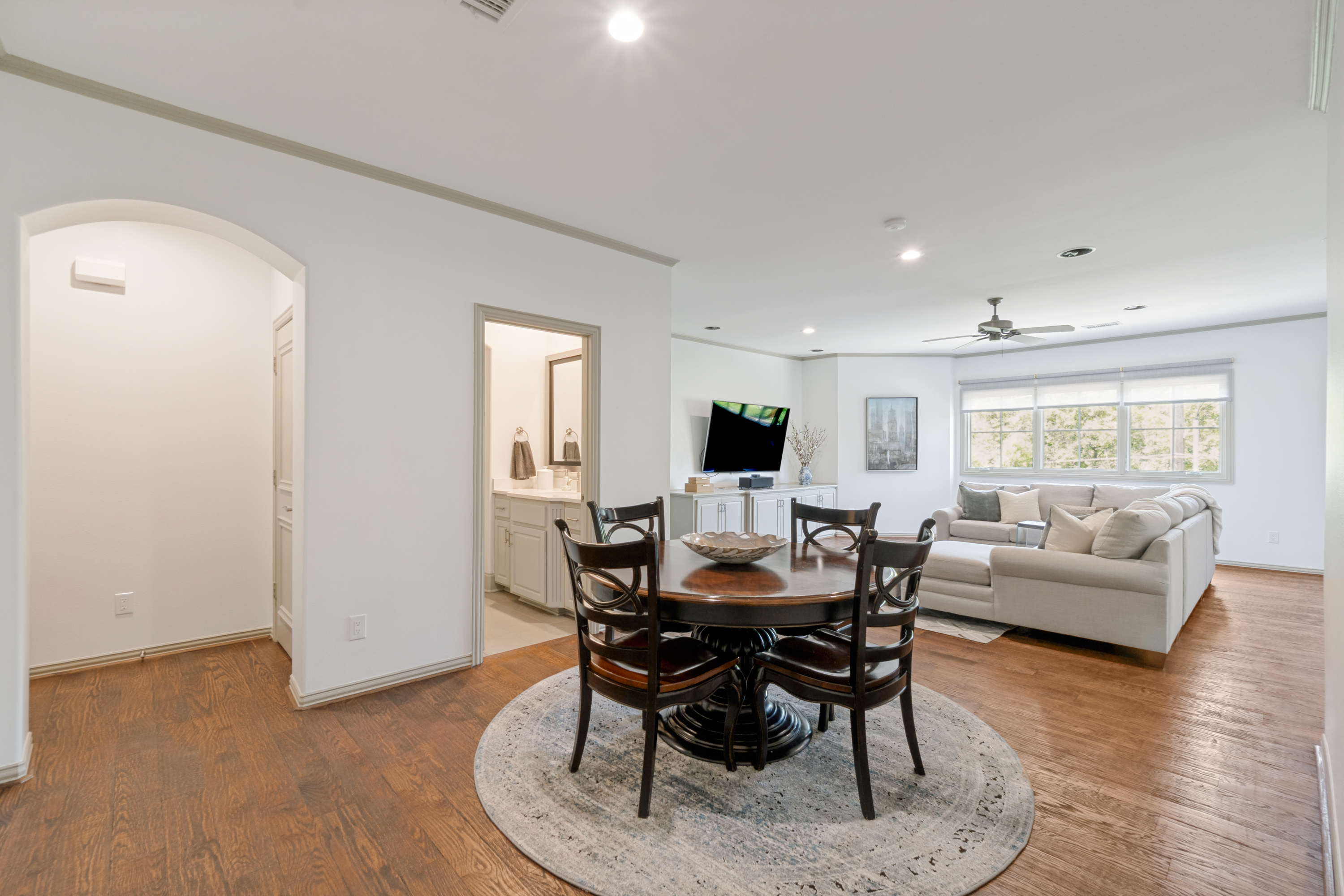 6615 Meadow Road Dallas TX 75230