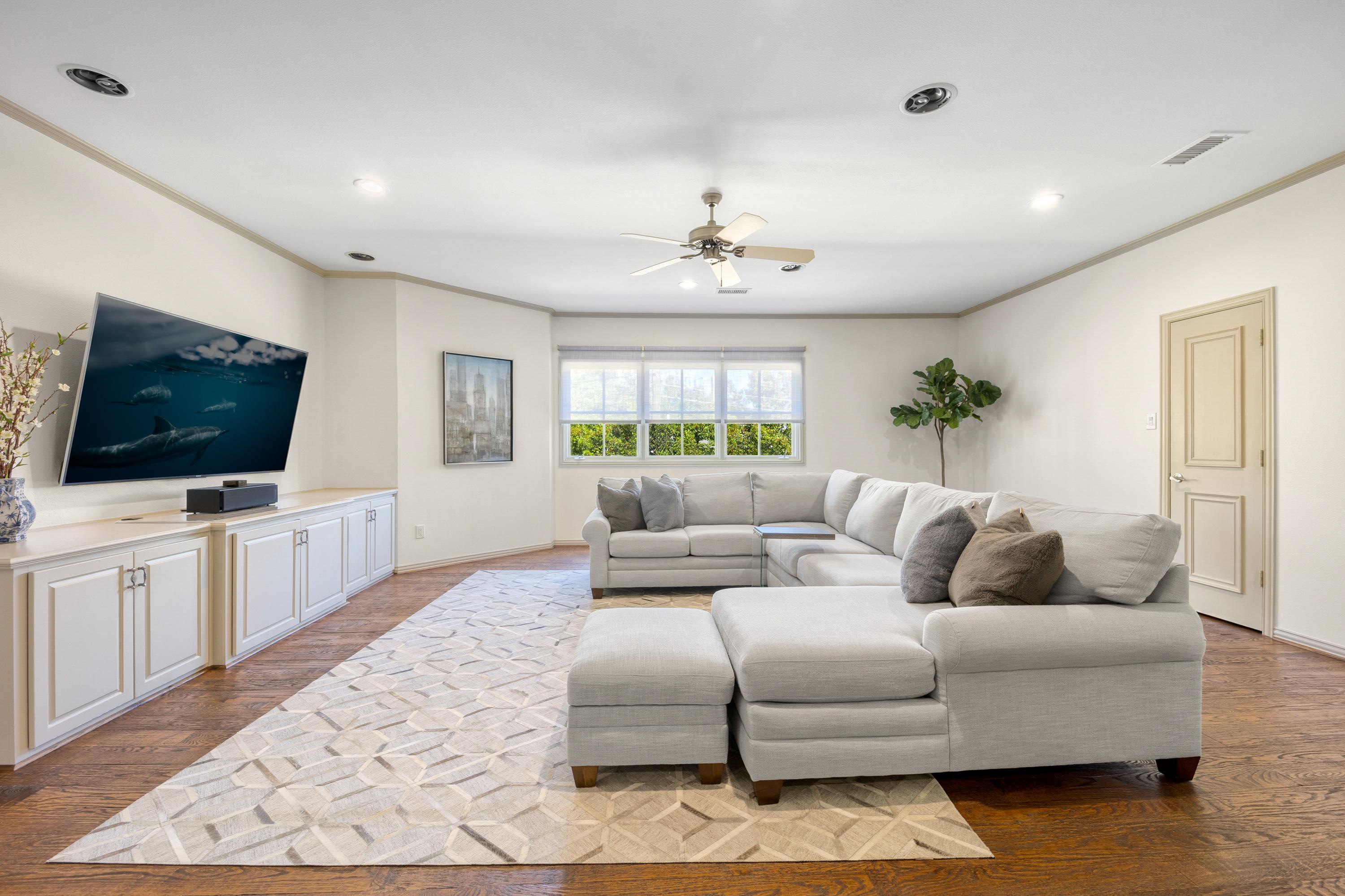 6615 Meadow Road Dallas TX 75230