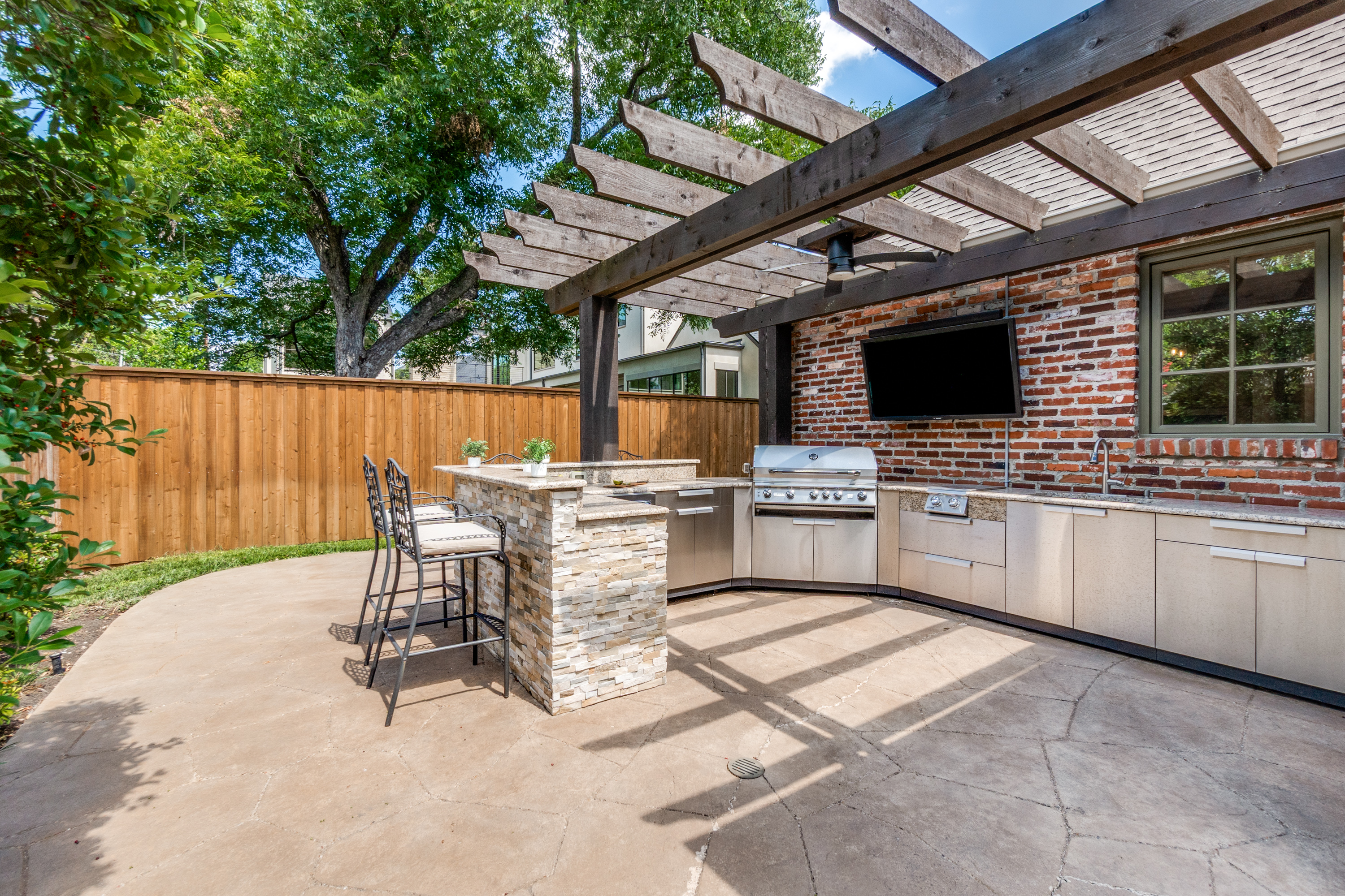 6615 Meadow Road Dallas TX 75230