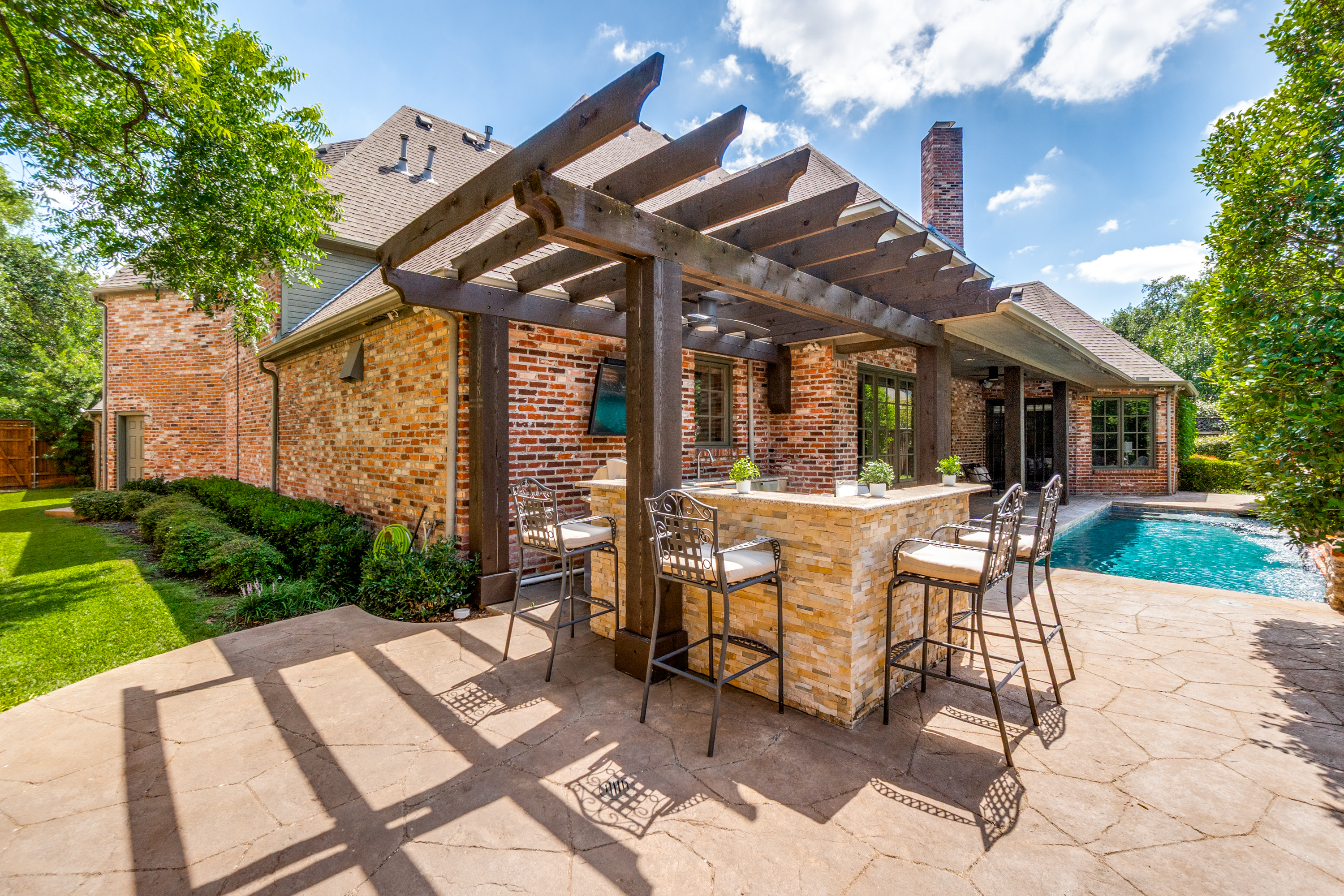 6615 Meadow Road Dallas TX 75230