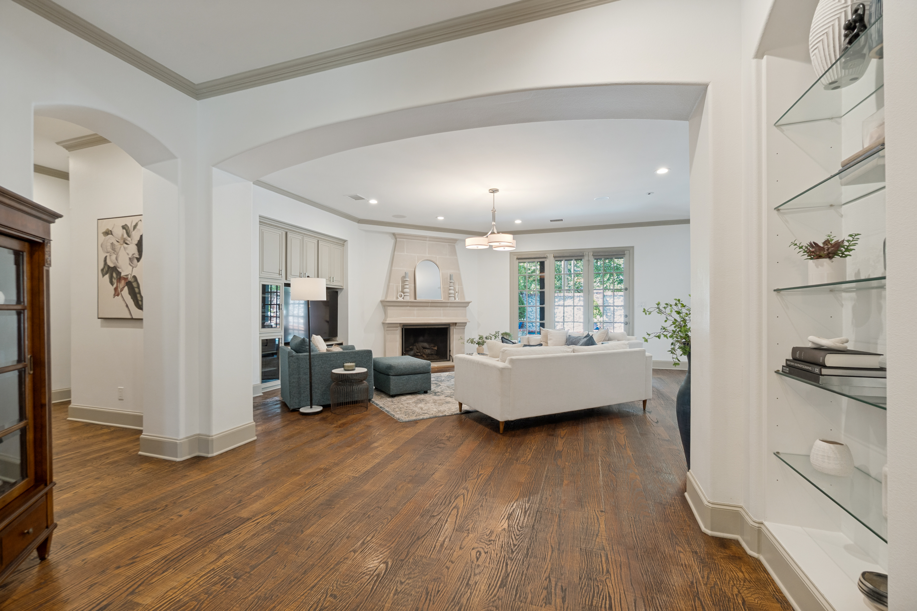 6615 Meadow Road Dallas TX 75230