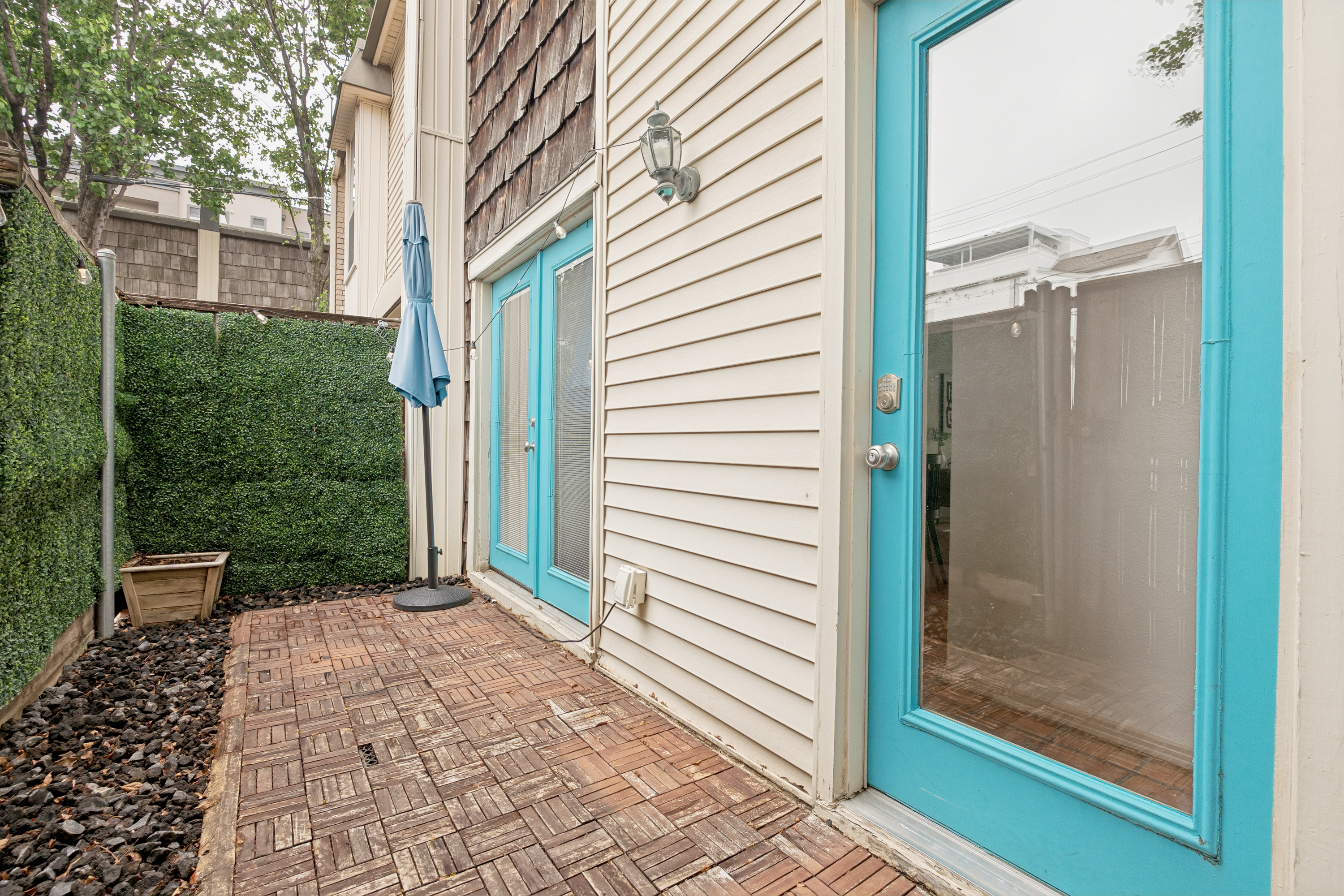 2710 Douglas Avenue Dallas TX 75219