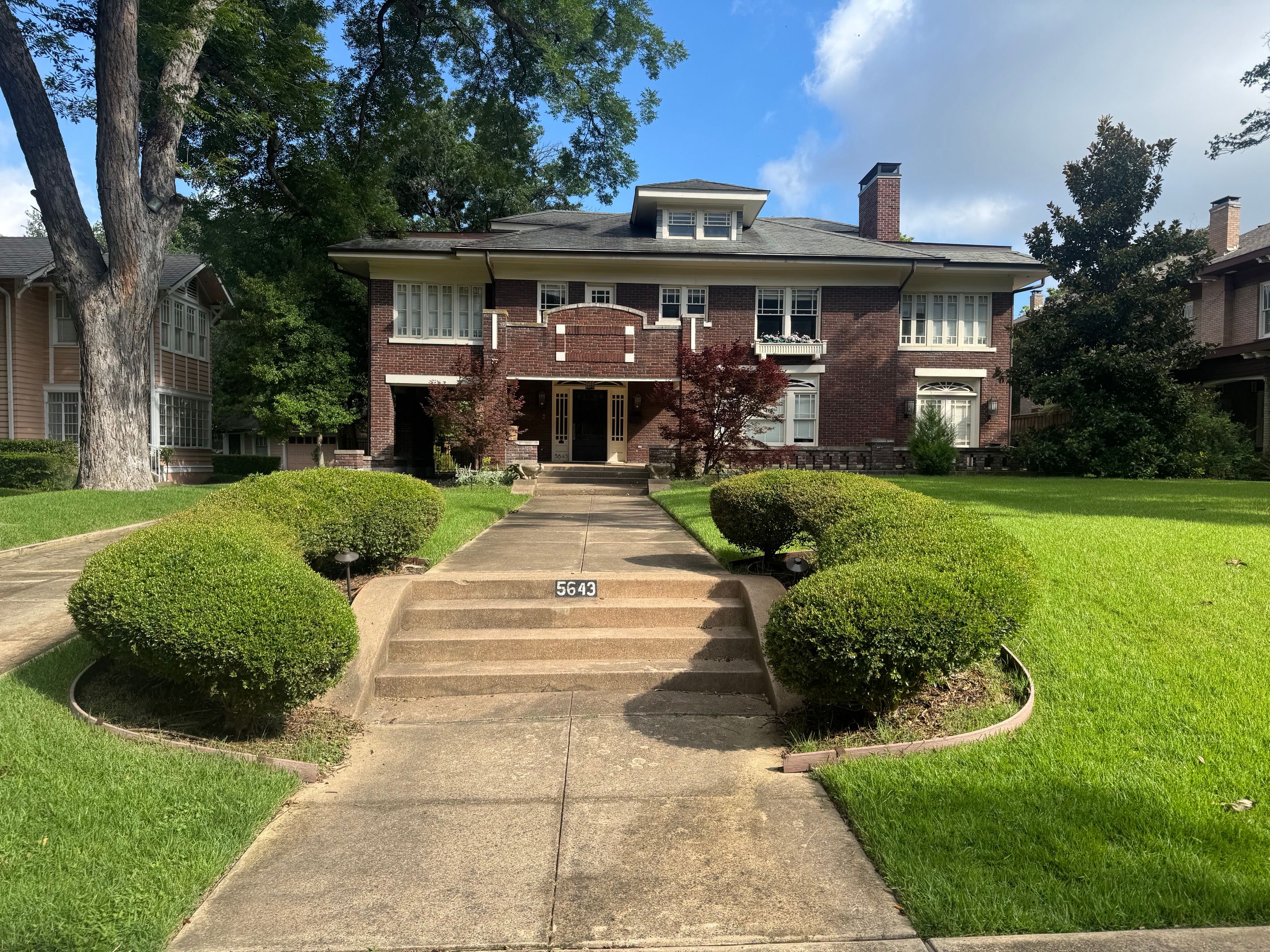 5643 Swiss Avenue Dallas TX 75214