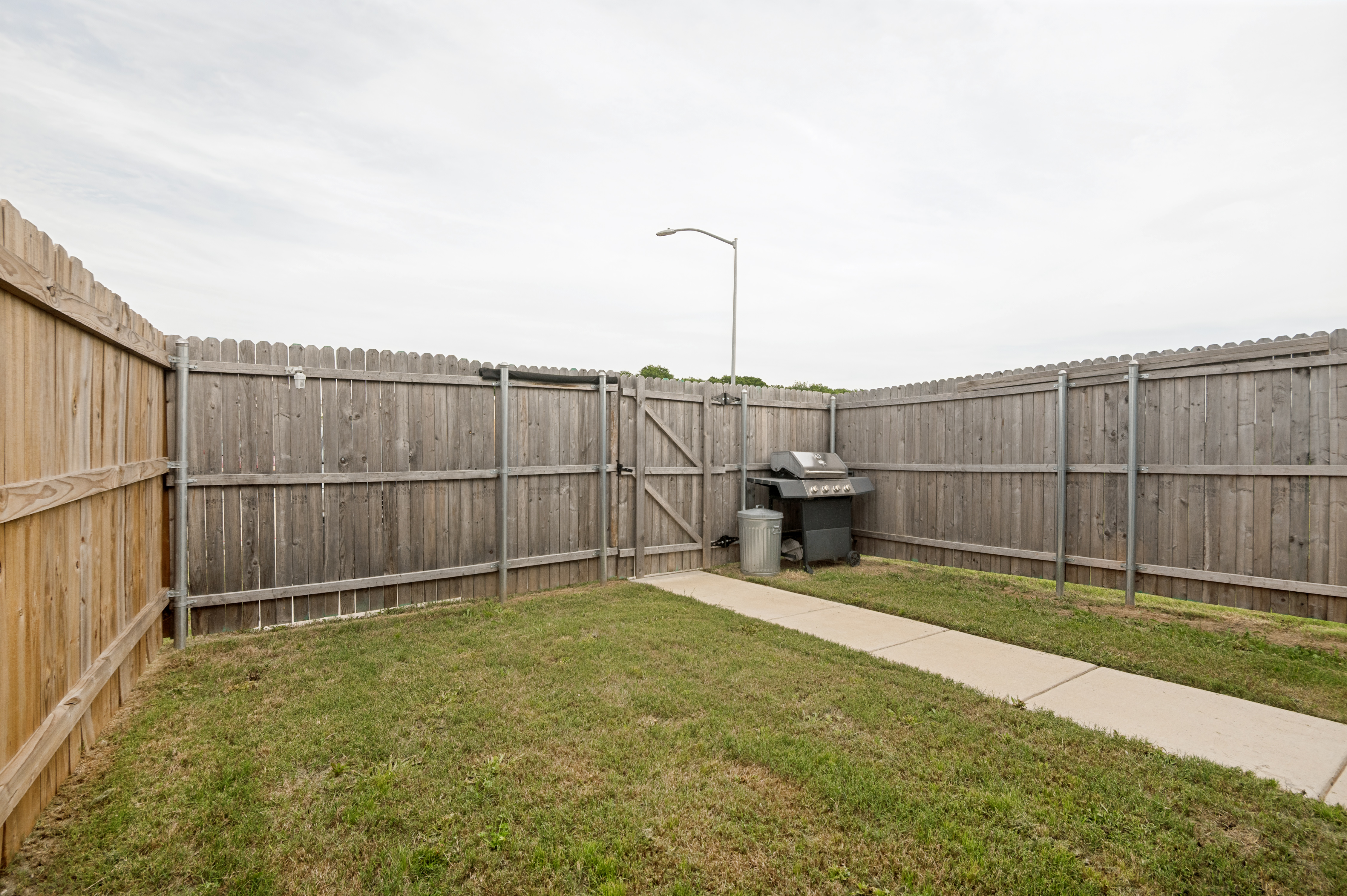 475 Whistlestop Way Ferris TX 75125
