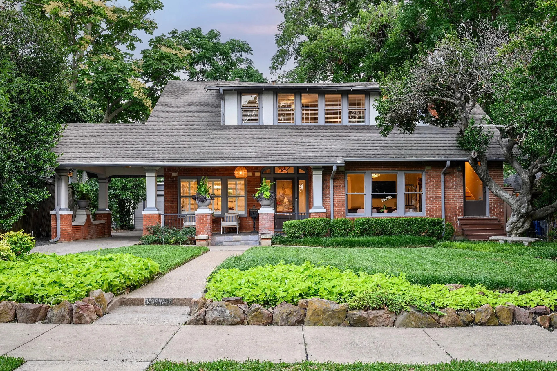Dallas TX, 5740 Morningside Avenue