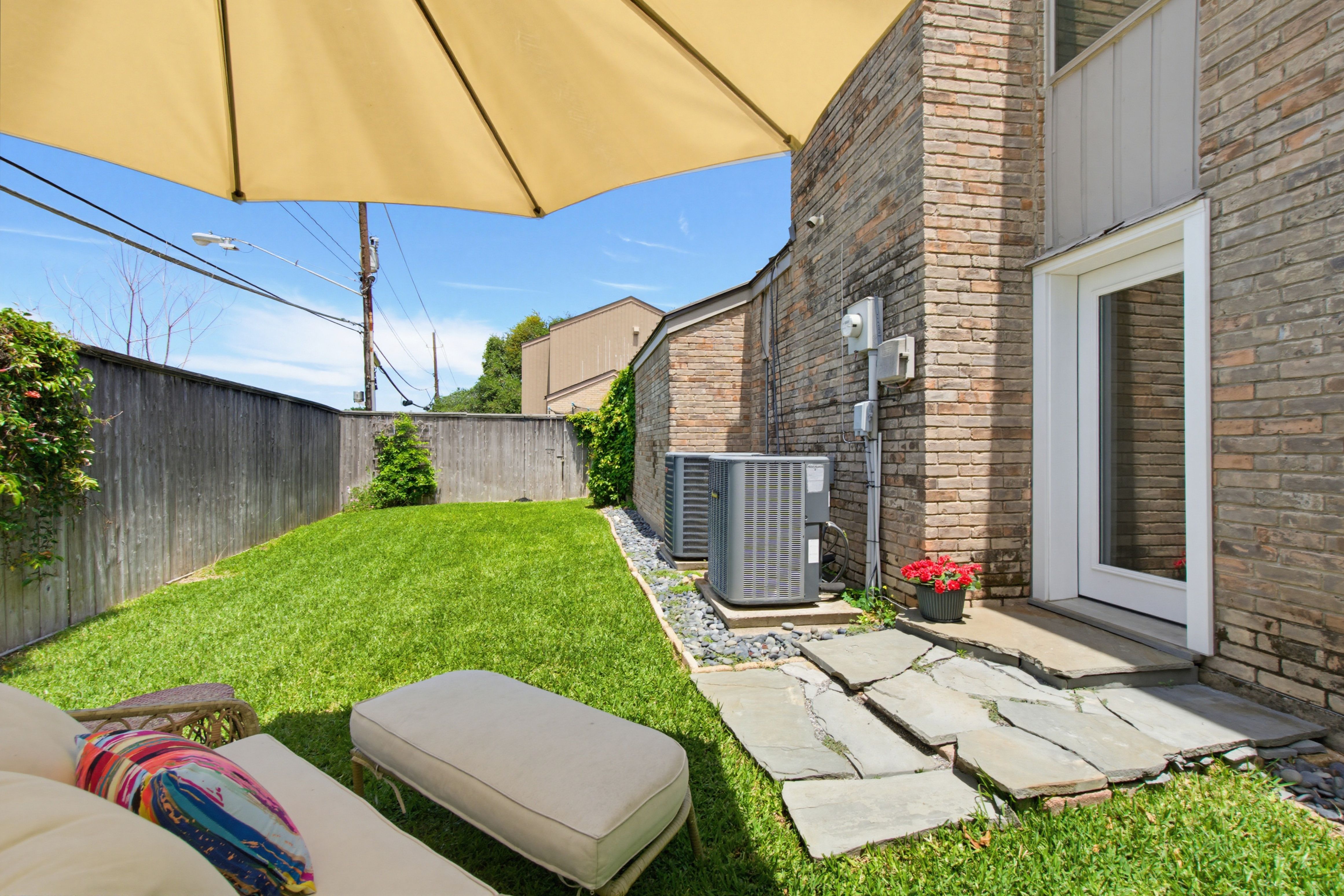 8903 Maple Glen Drive Dallas TX 75231