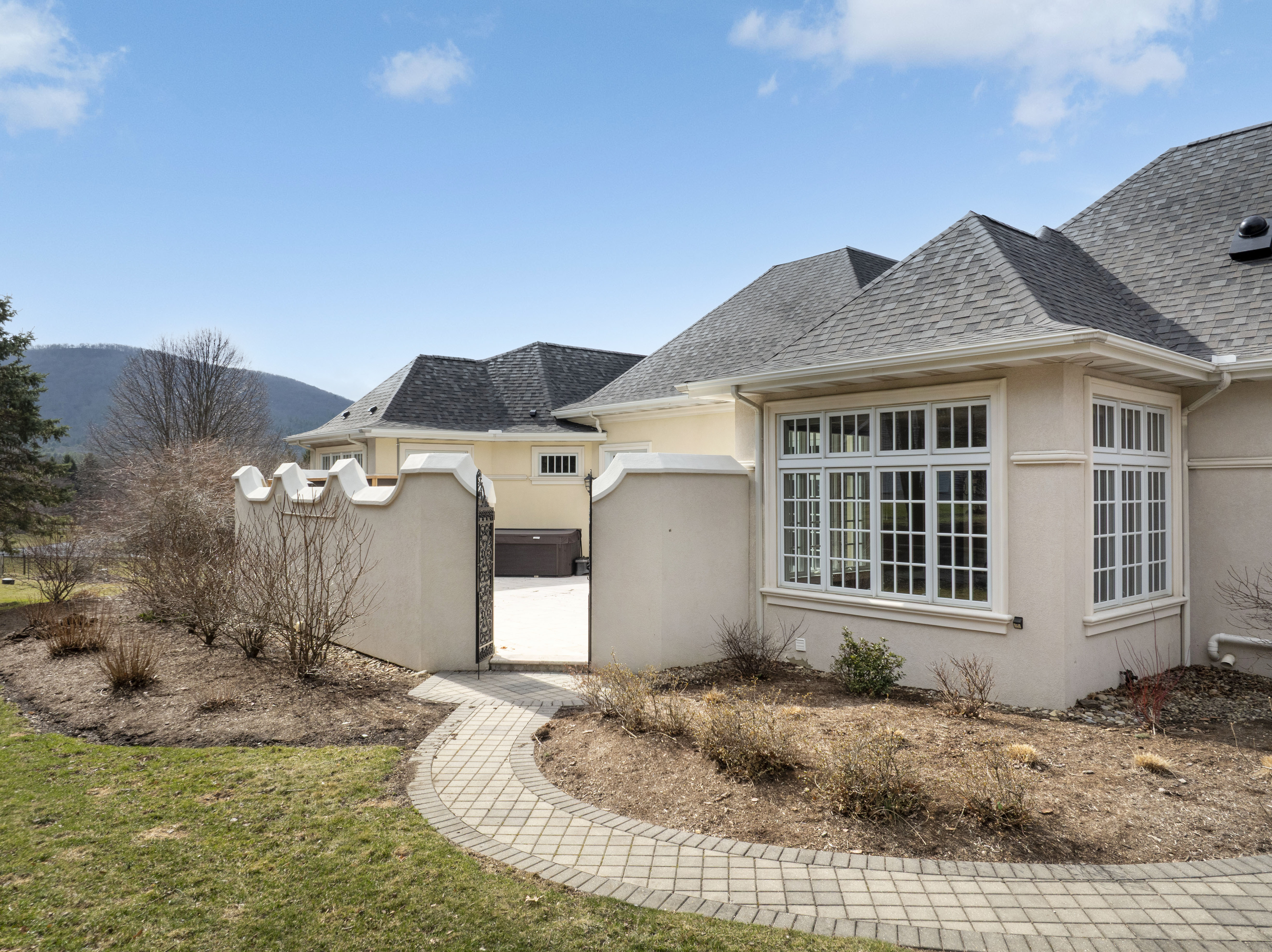 220 Mt Pleasant Drive Boalsburg PA 16827