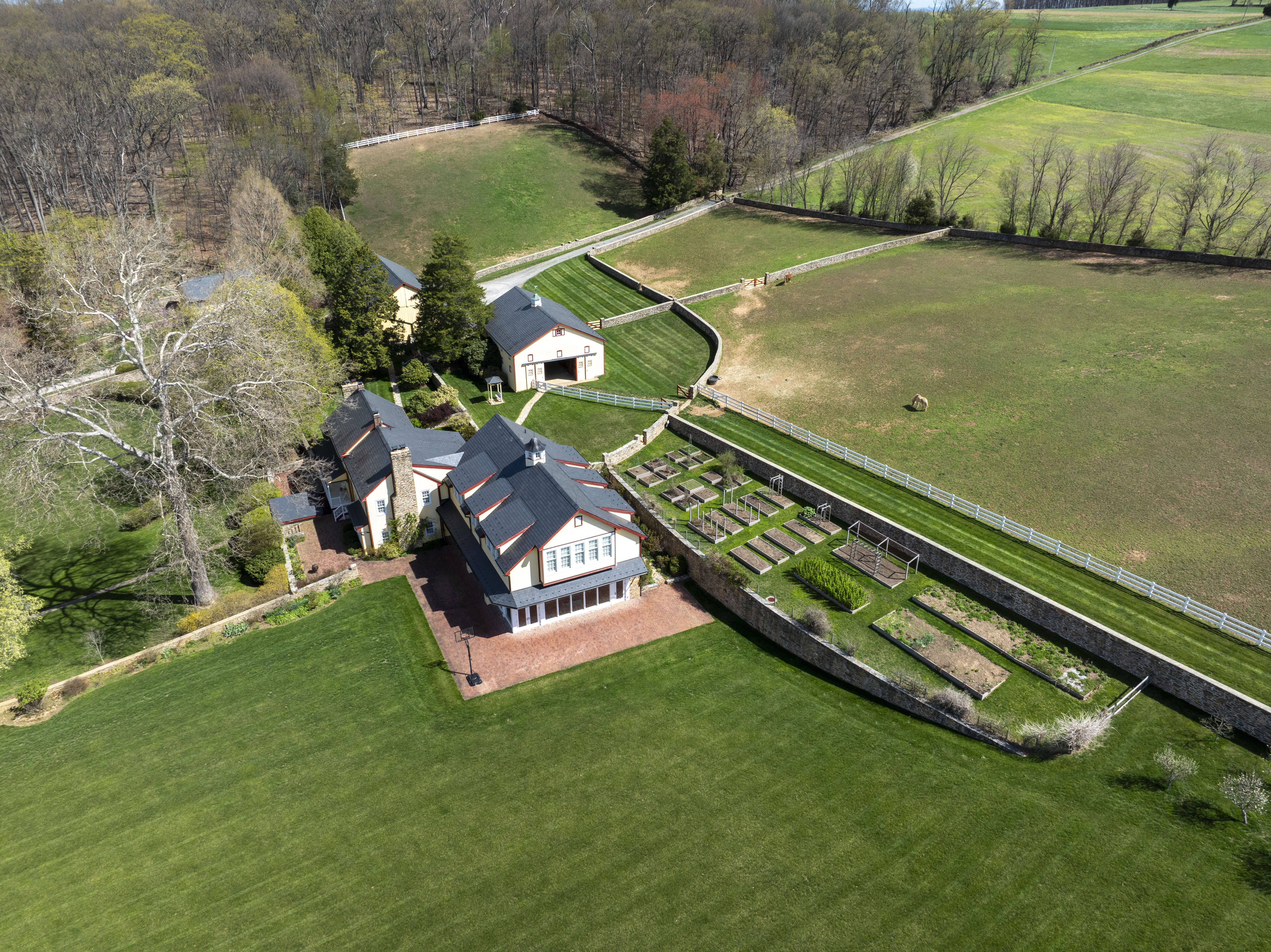 9981 Douglas Road Red Lion PA 17356