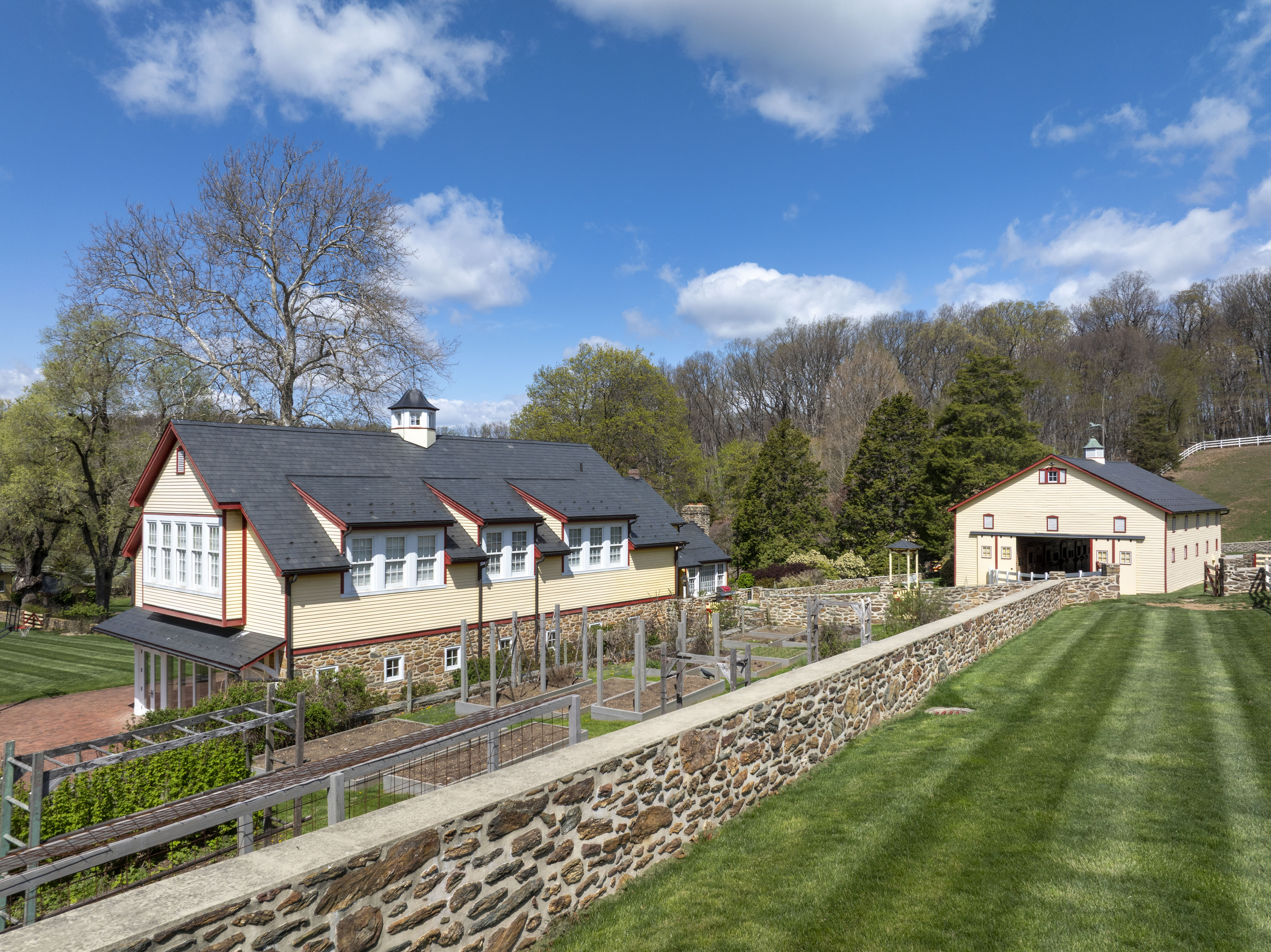 9981 Douglas Road Red Lion PA 17356