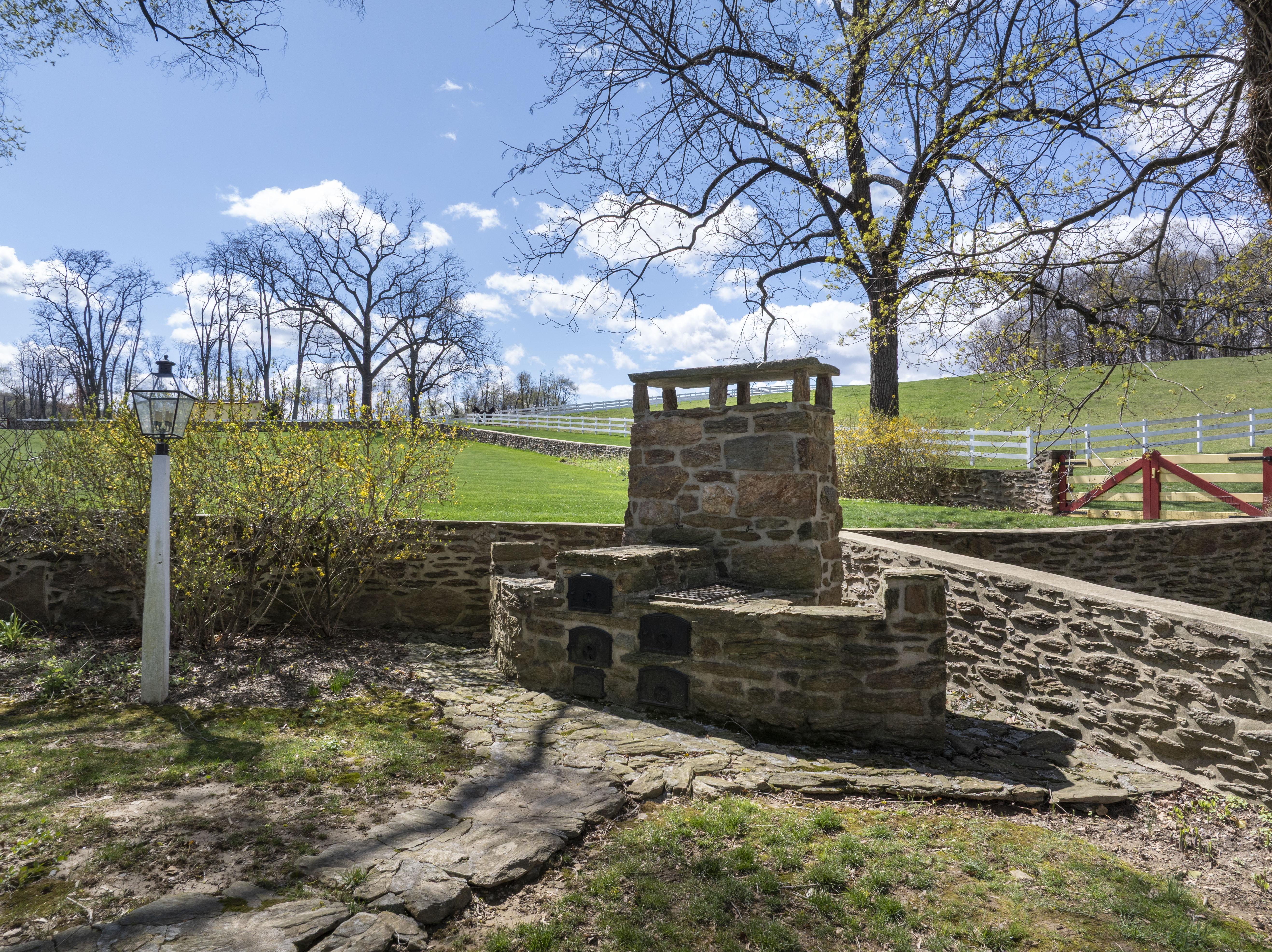 9981 Douglas Road Red Lion PA 17356