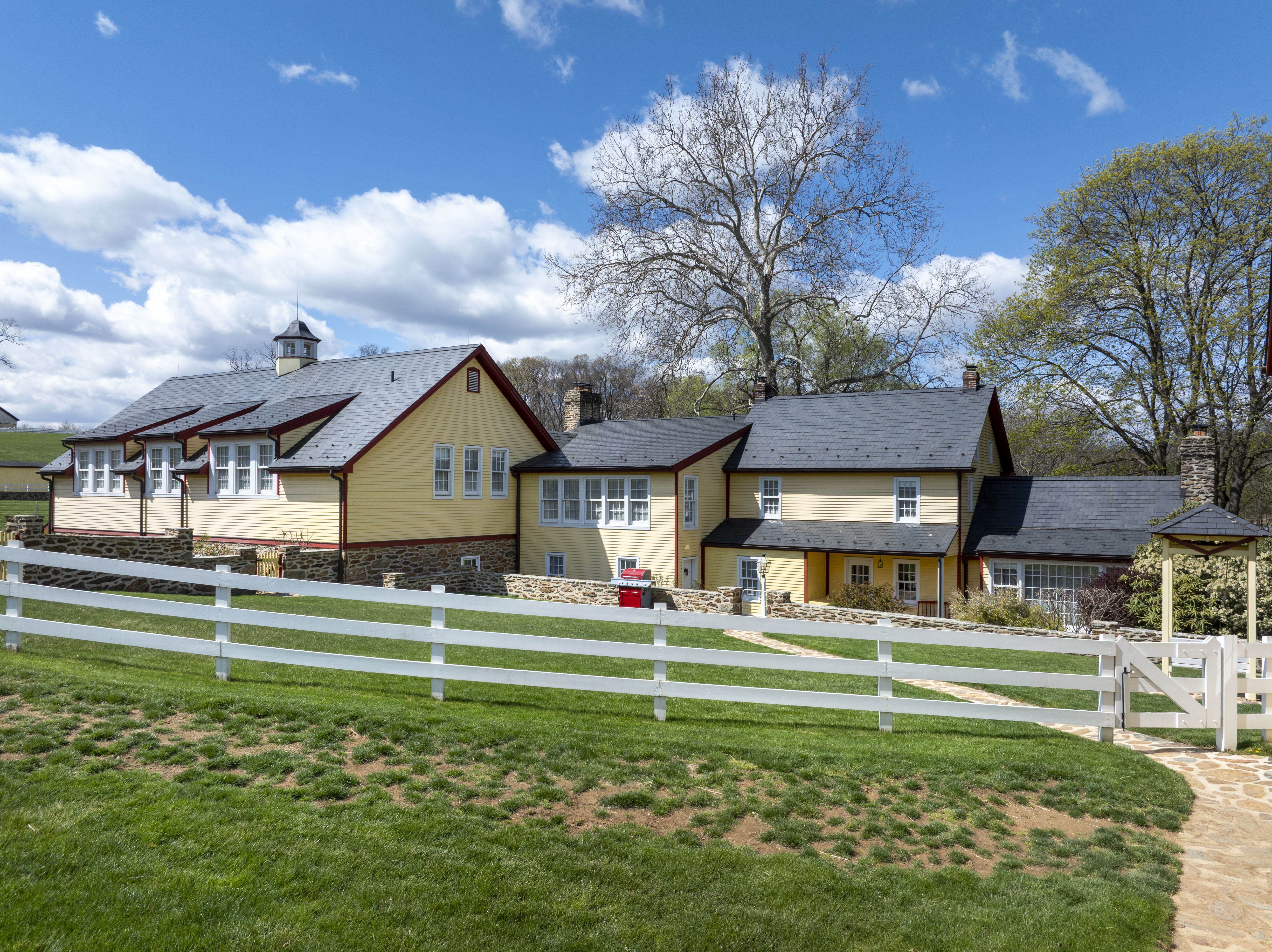 9981 Douglas Road Red Lion PA 17356