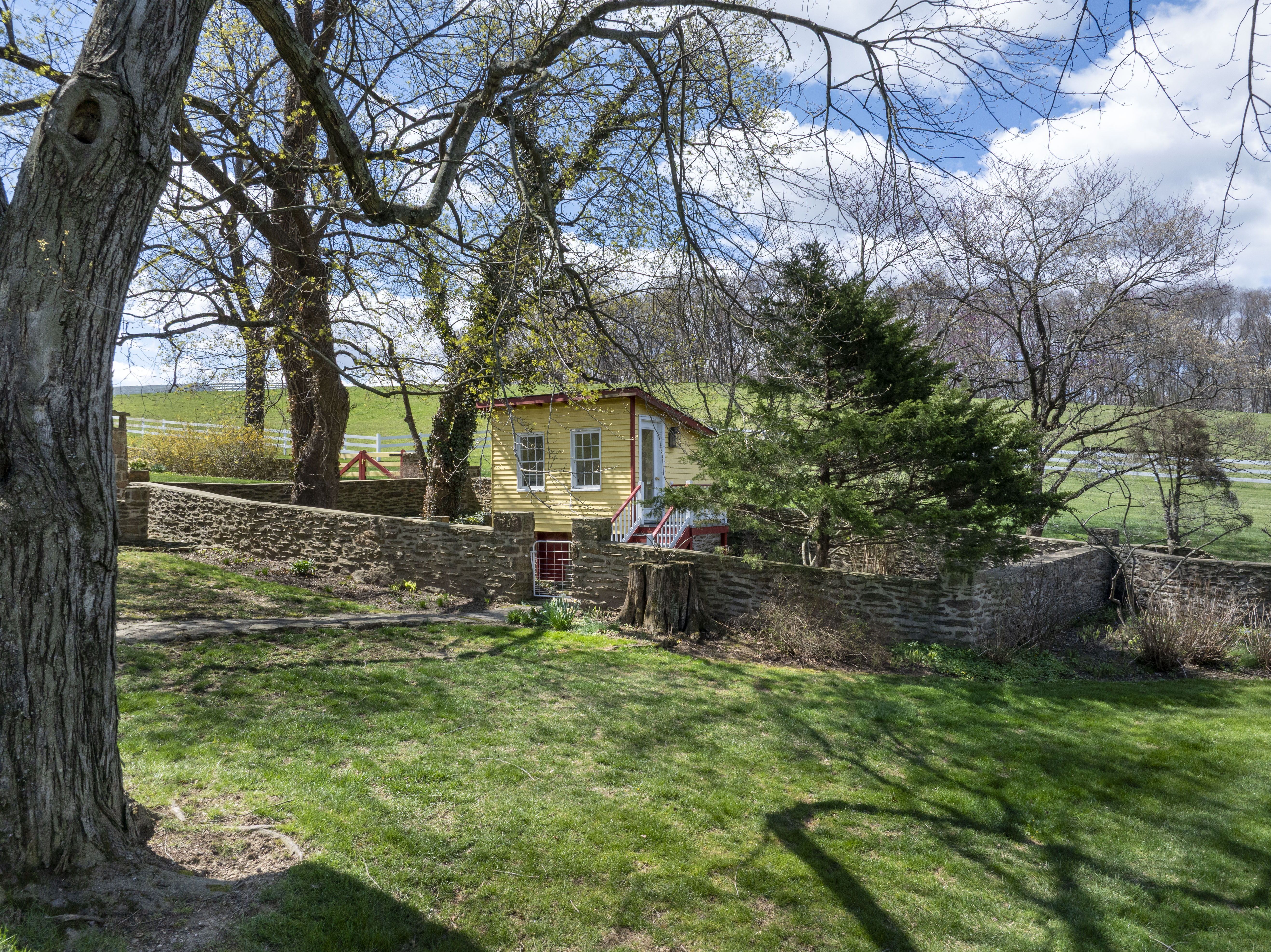 9981 Douglas Road Red Lion PA 17356