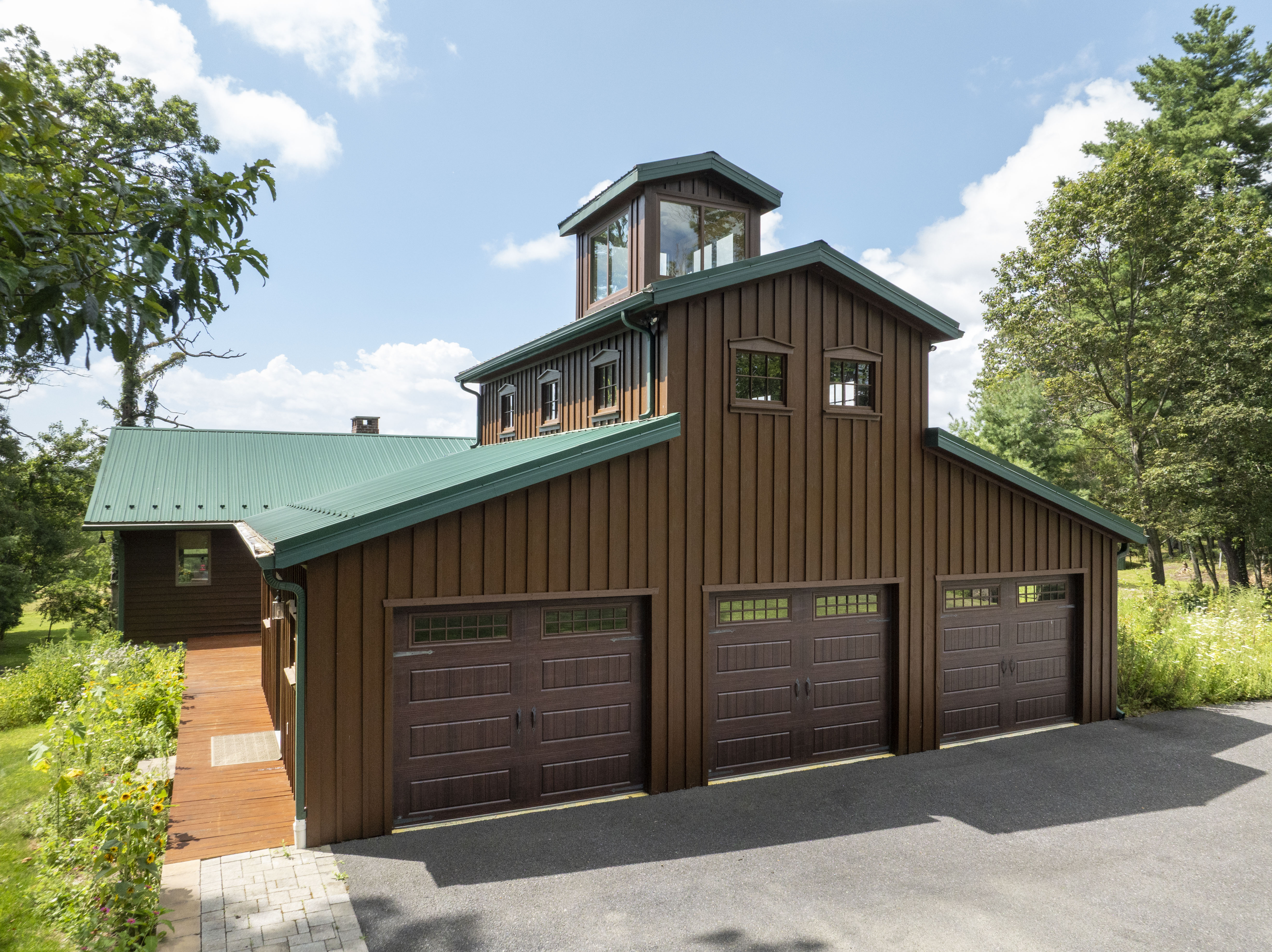 1494 Mountain Road Orrtanna PA 17353