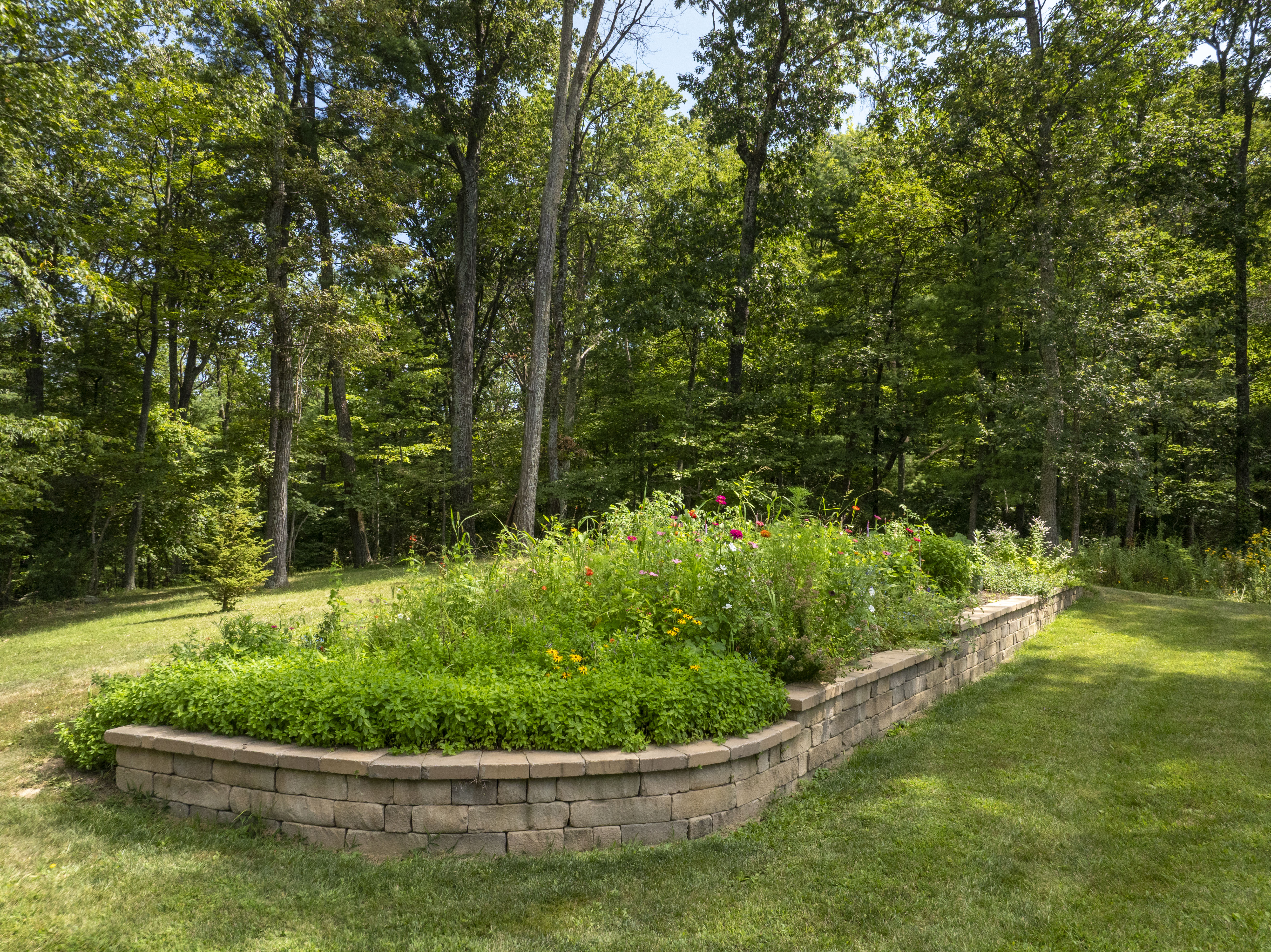 1494 Mountain Road Orrtanna PA 17353