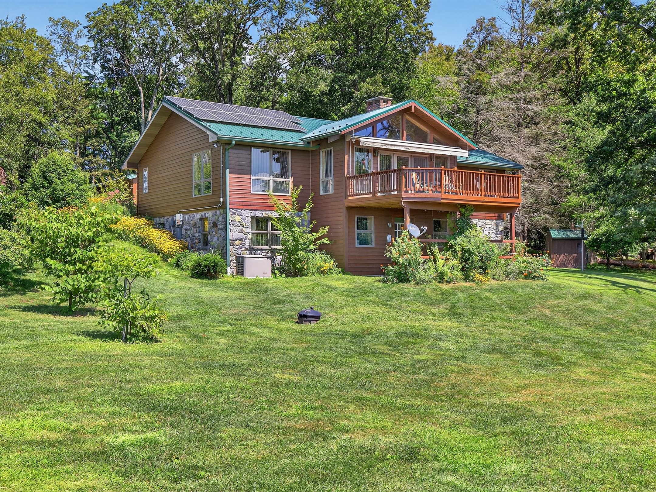 1494 Mountain Road Orrtanna PA 17353