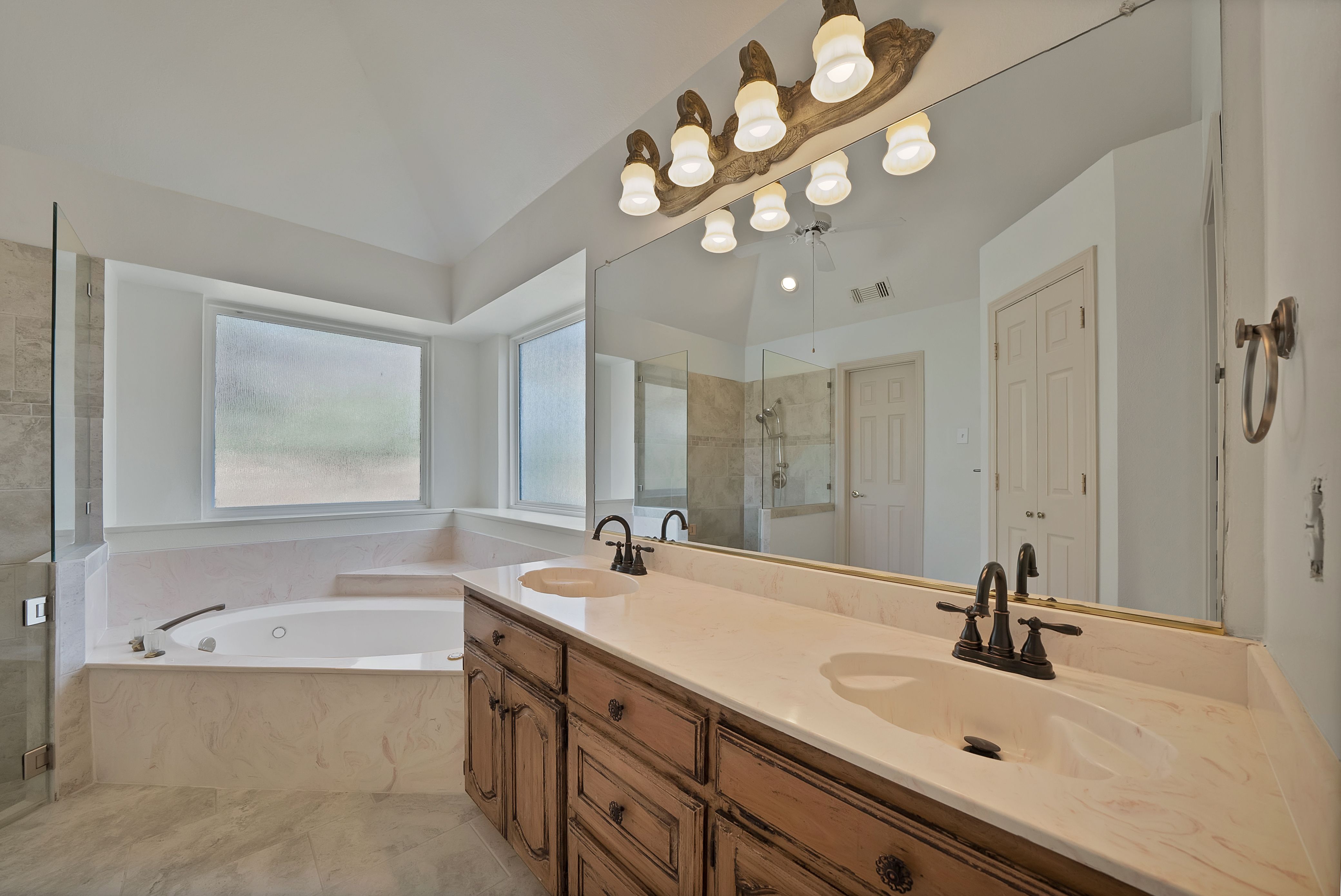 2930 Woodland Hills Drive Grapevine TX 76051