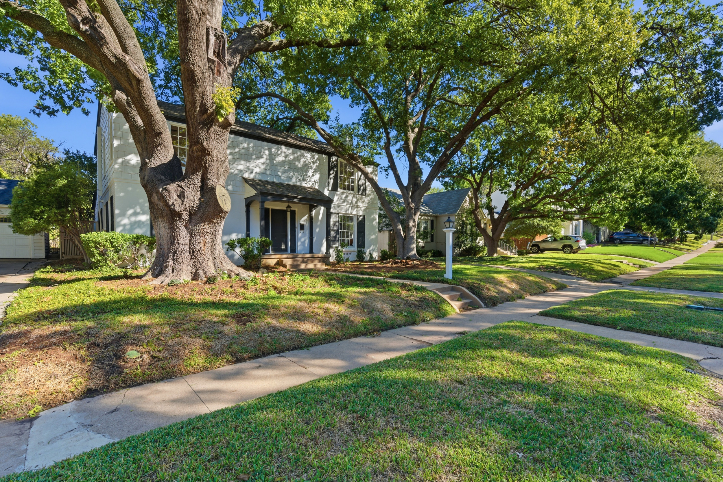4224 Pershing Avenue Fort Worth TX 76107