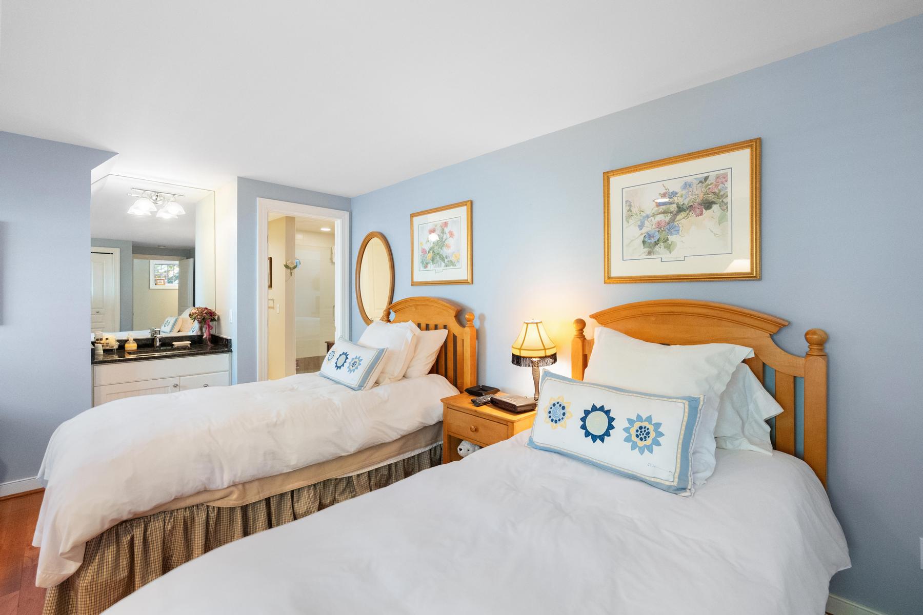 4251 Pinehurst Lane Harbor Springs MI 49740