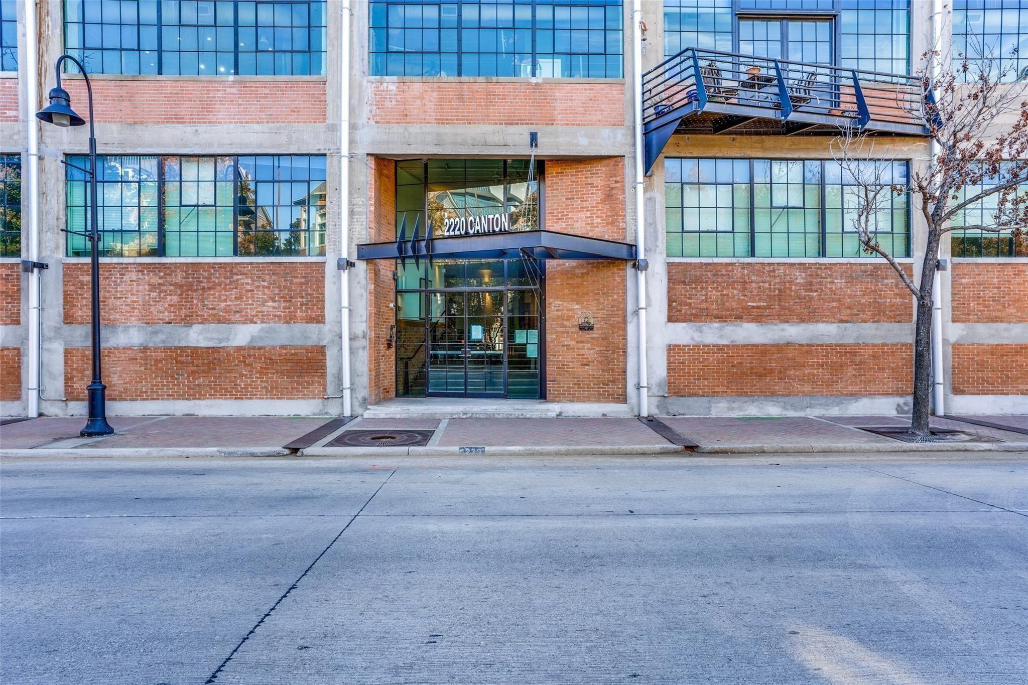 2220 Canton Street Dallas TX 75201
