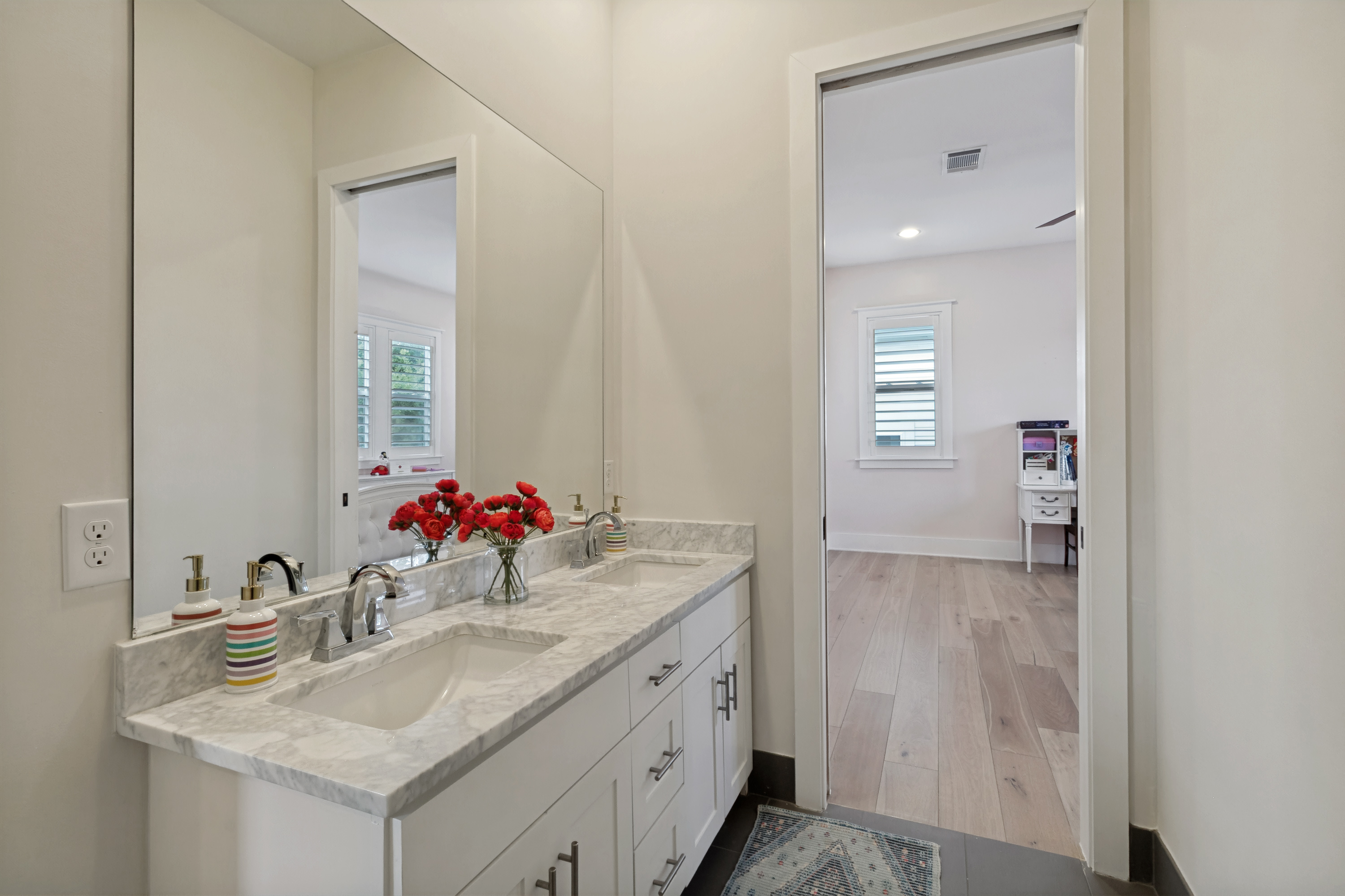 5427 Richmond Avenue Dallas TX 75206