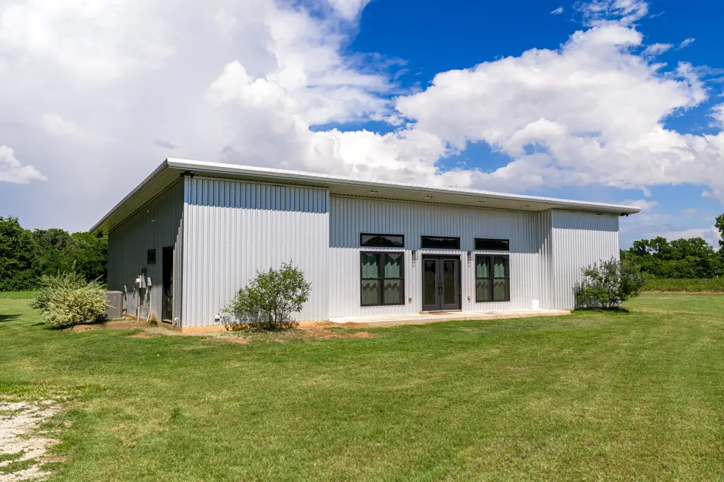 9050 County Road 519 Alvarado TX 76009