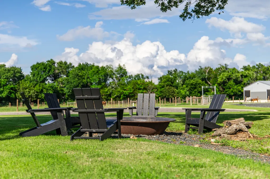 9050 County Road 519 Alvarado TX 76009