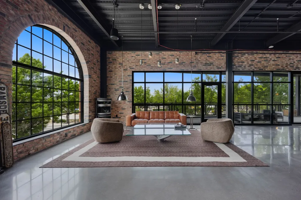 4900 Arapaho Road Addison TX 75001