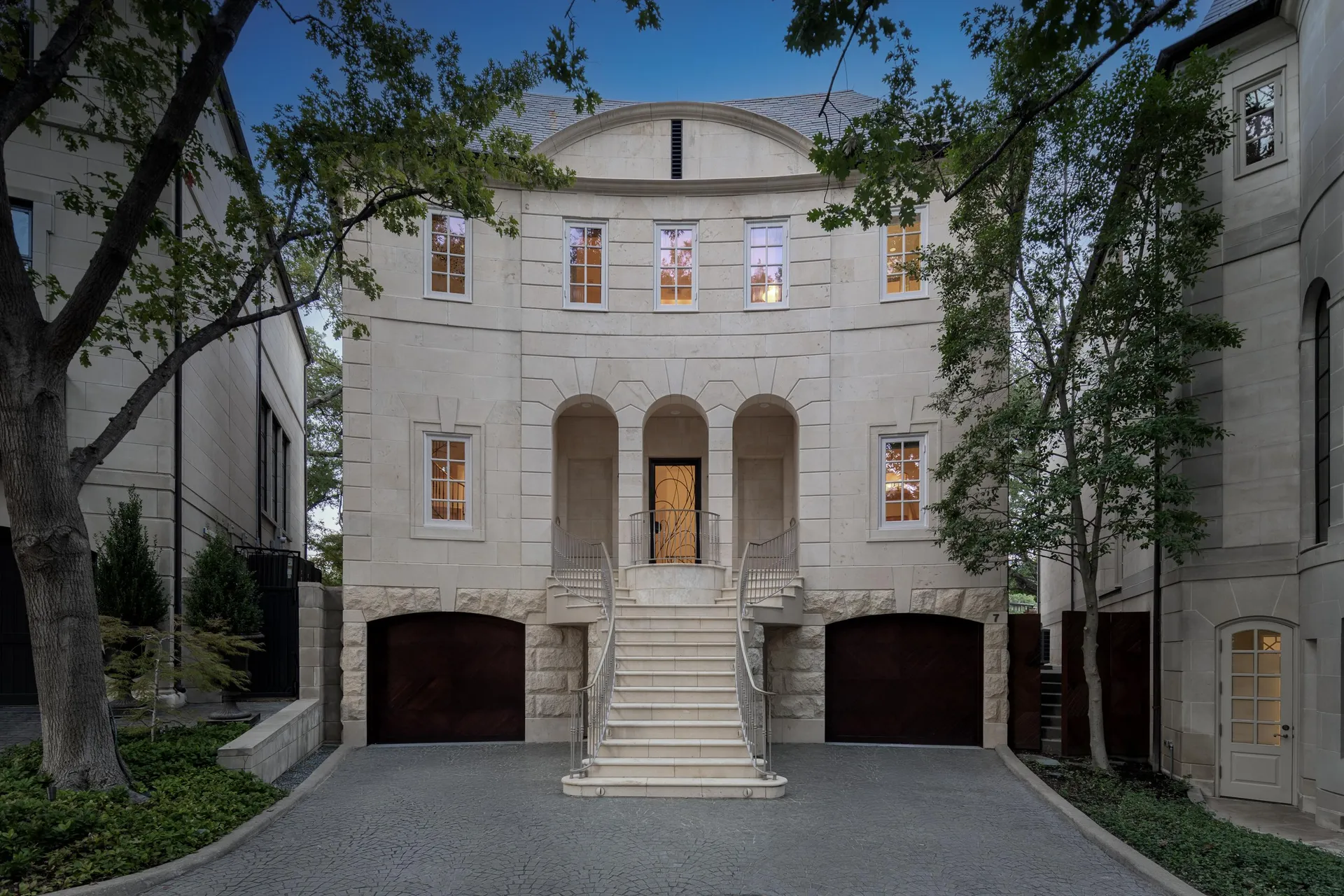 Dallas TX, 3901 Turtle Creek Boulevard, Residence 7